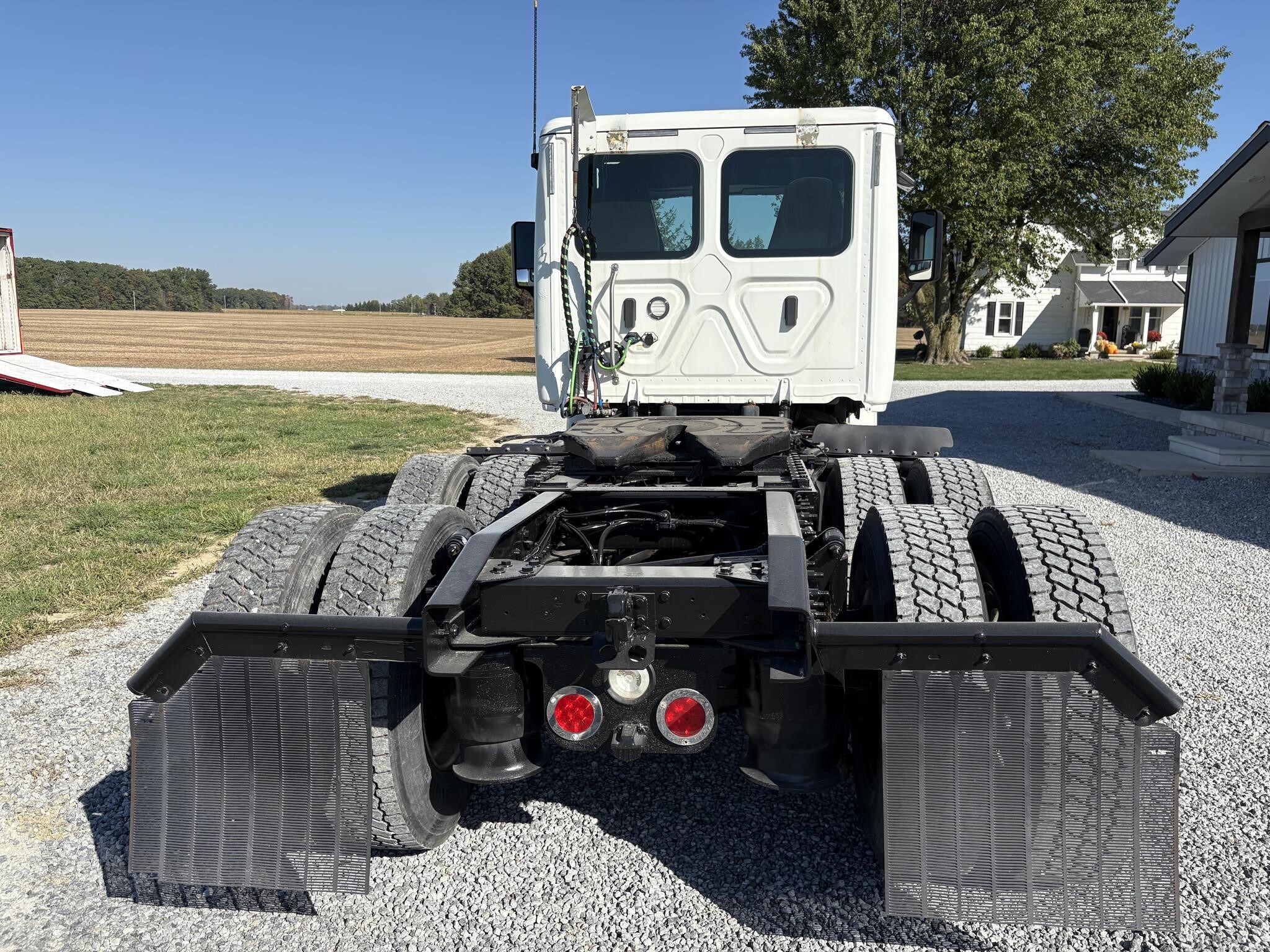 2018 Freightliner Cascadia 125 Semi Trucks/Trailer