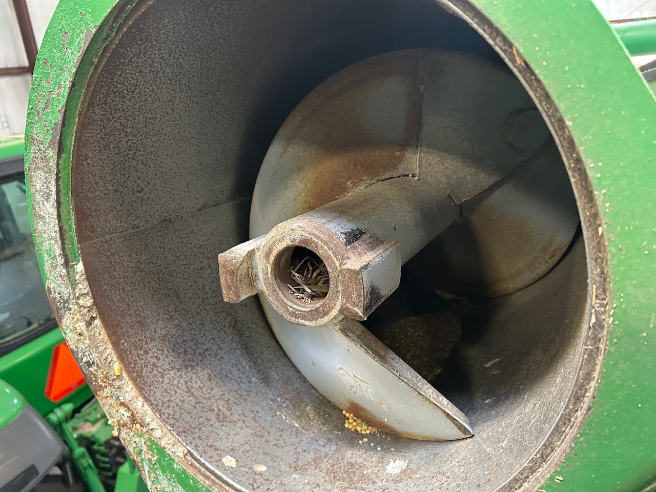 2010 J&M 1000-20 Grain Cart