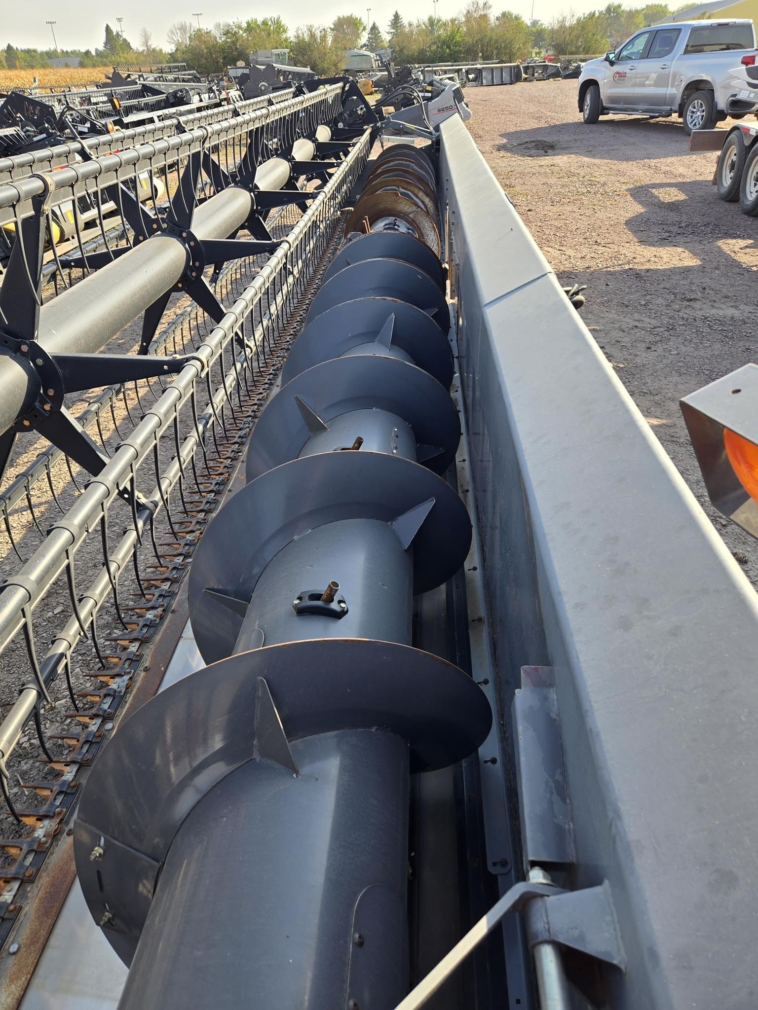 2010 Gleaner 8200 Platform
