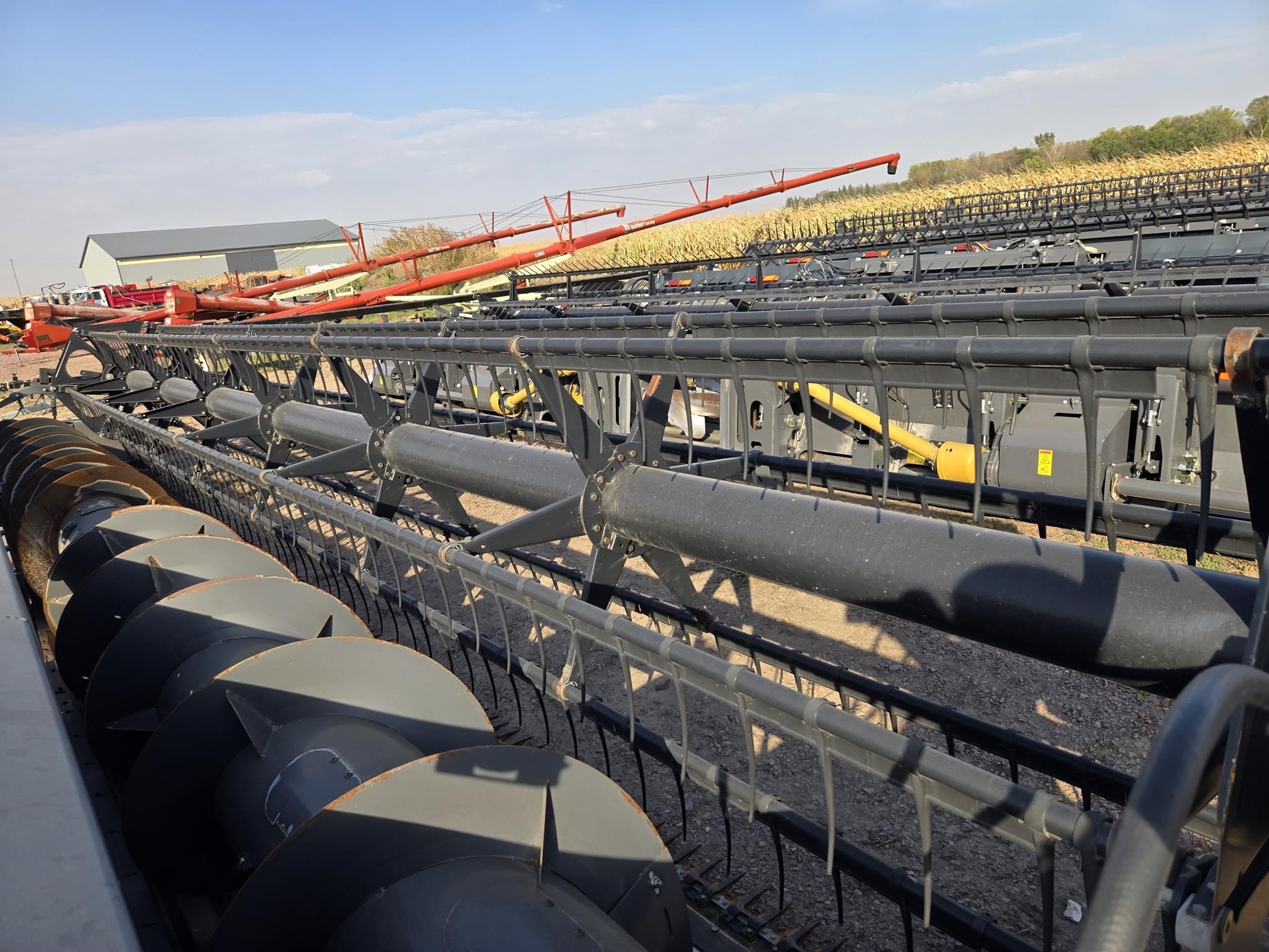 2010 Gleaner 8200 Platform