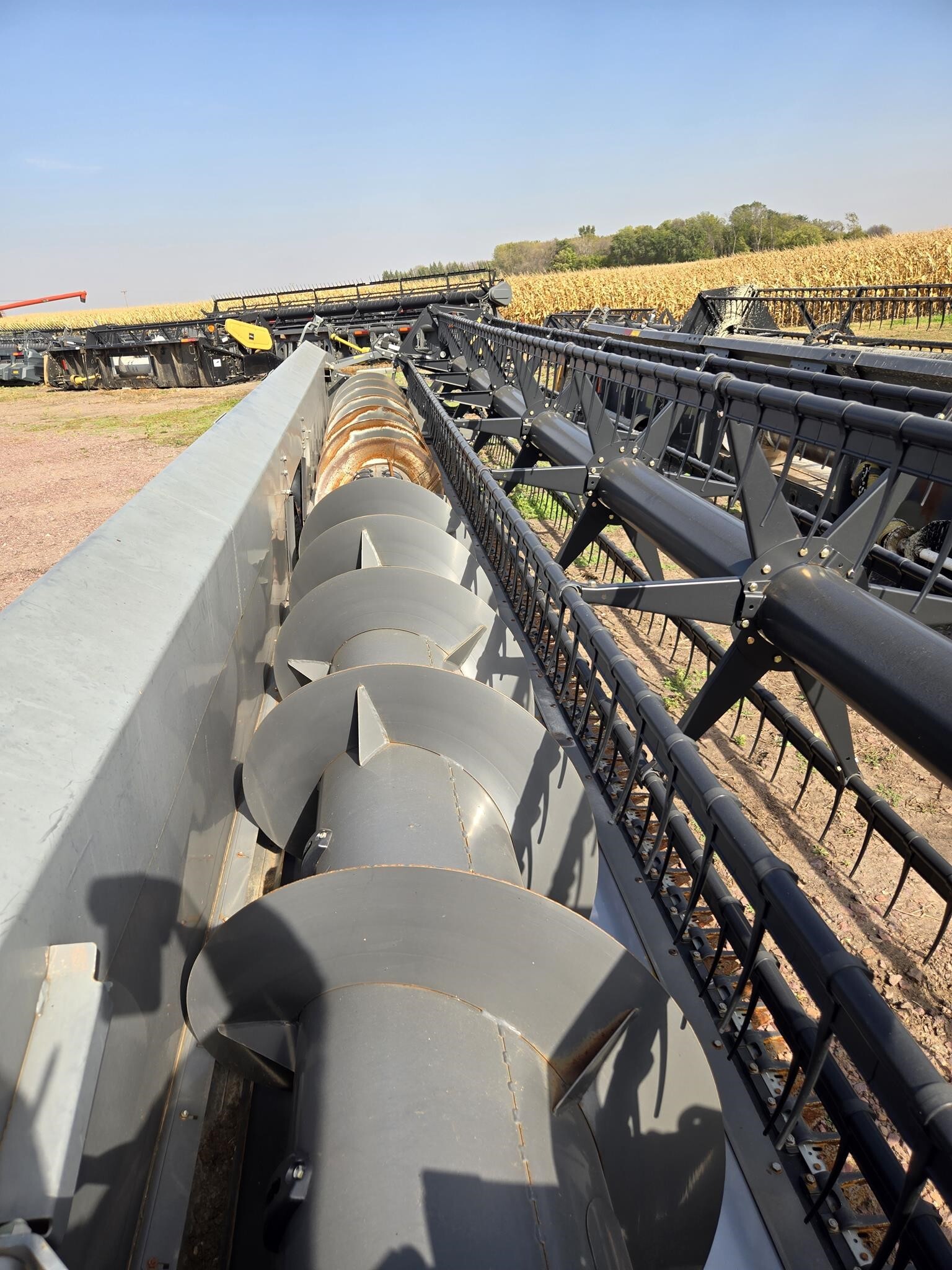 2011 Gleaner 8200 Platform