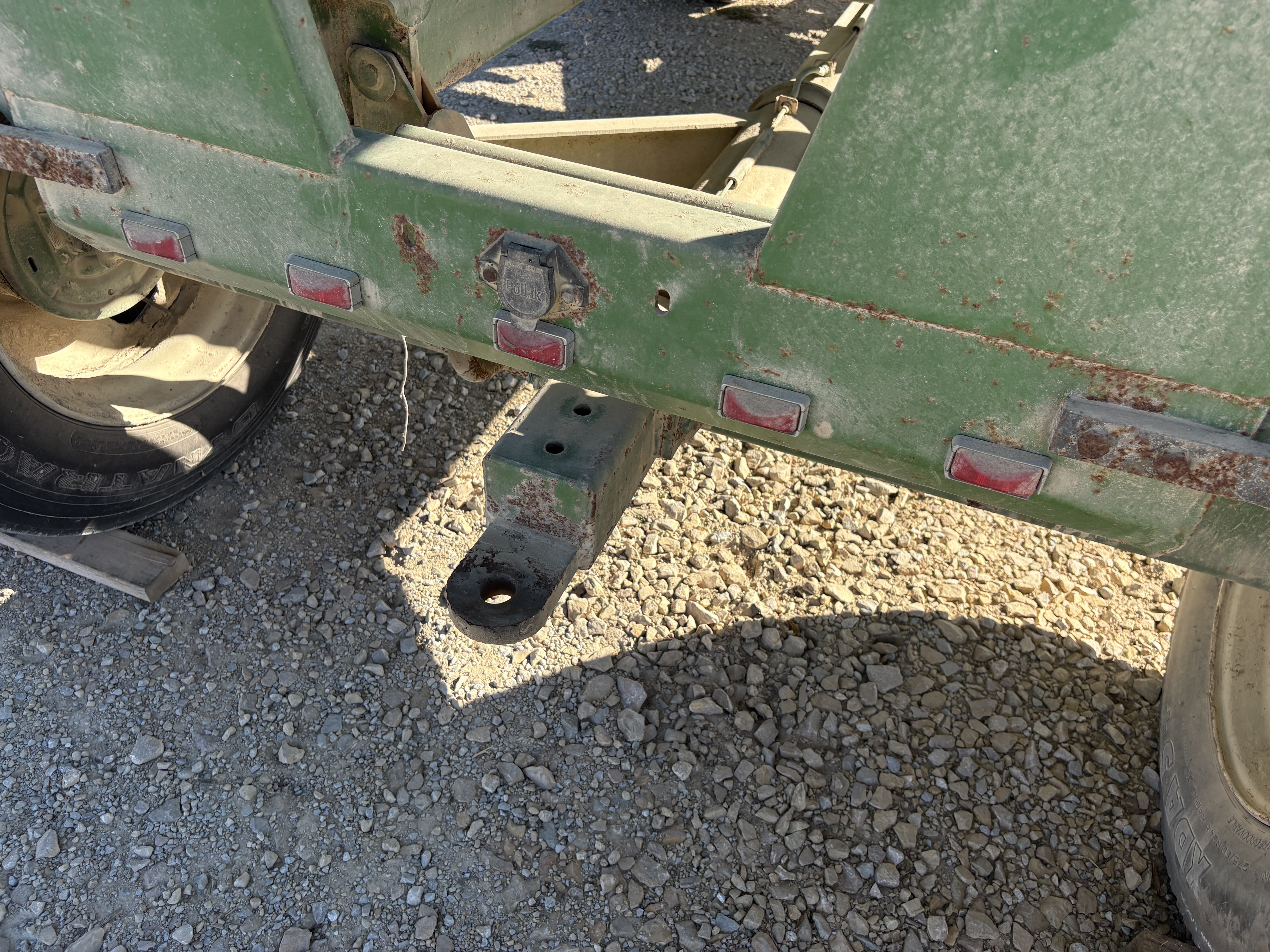 2010 Brent 744 Gravity Wagon