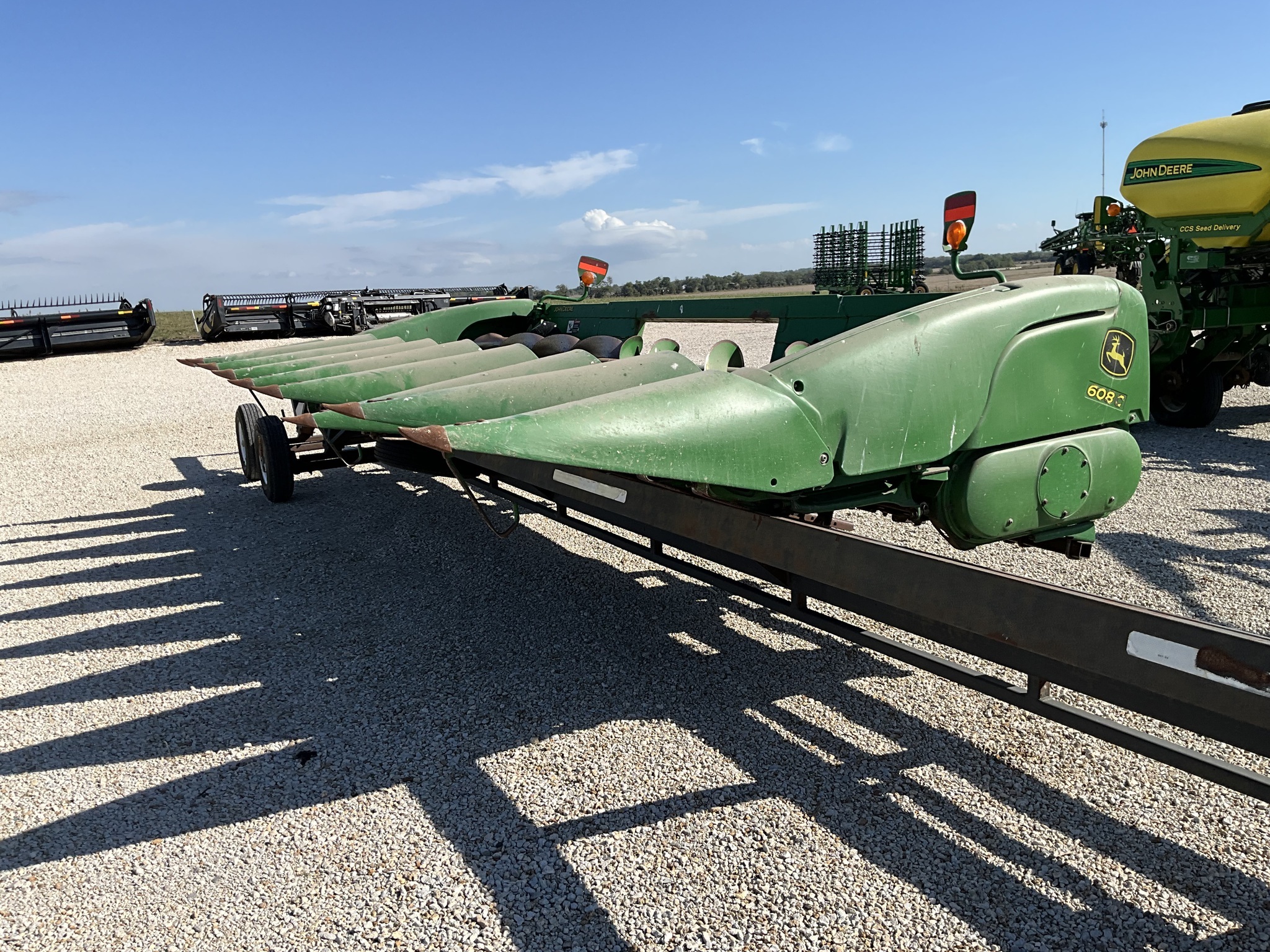 2010 John Deere 608C Corn Head