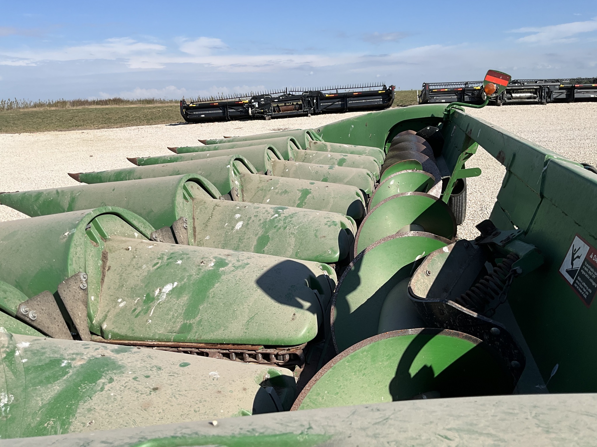 2010 John Deere 608C Corn Head