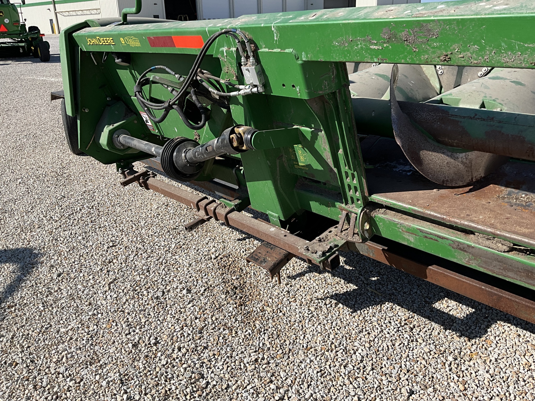 2010 John Deere 608C Corn Head
