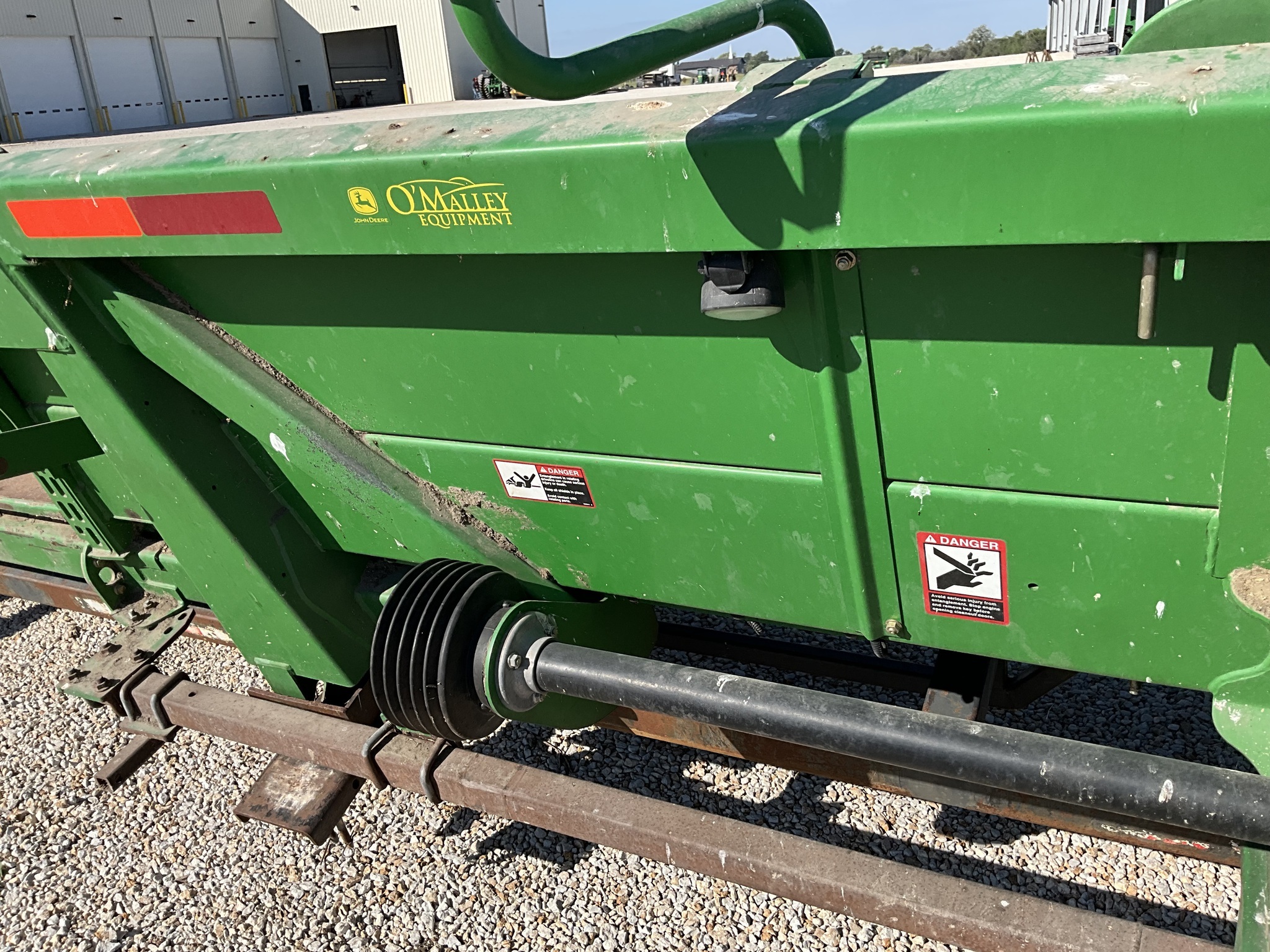 2010 John Deere 608C Corn Head