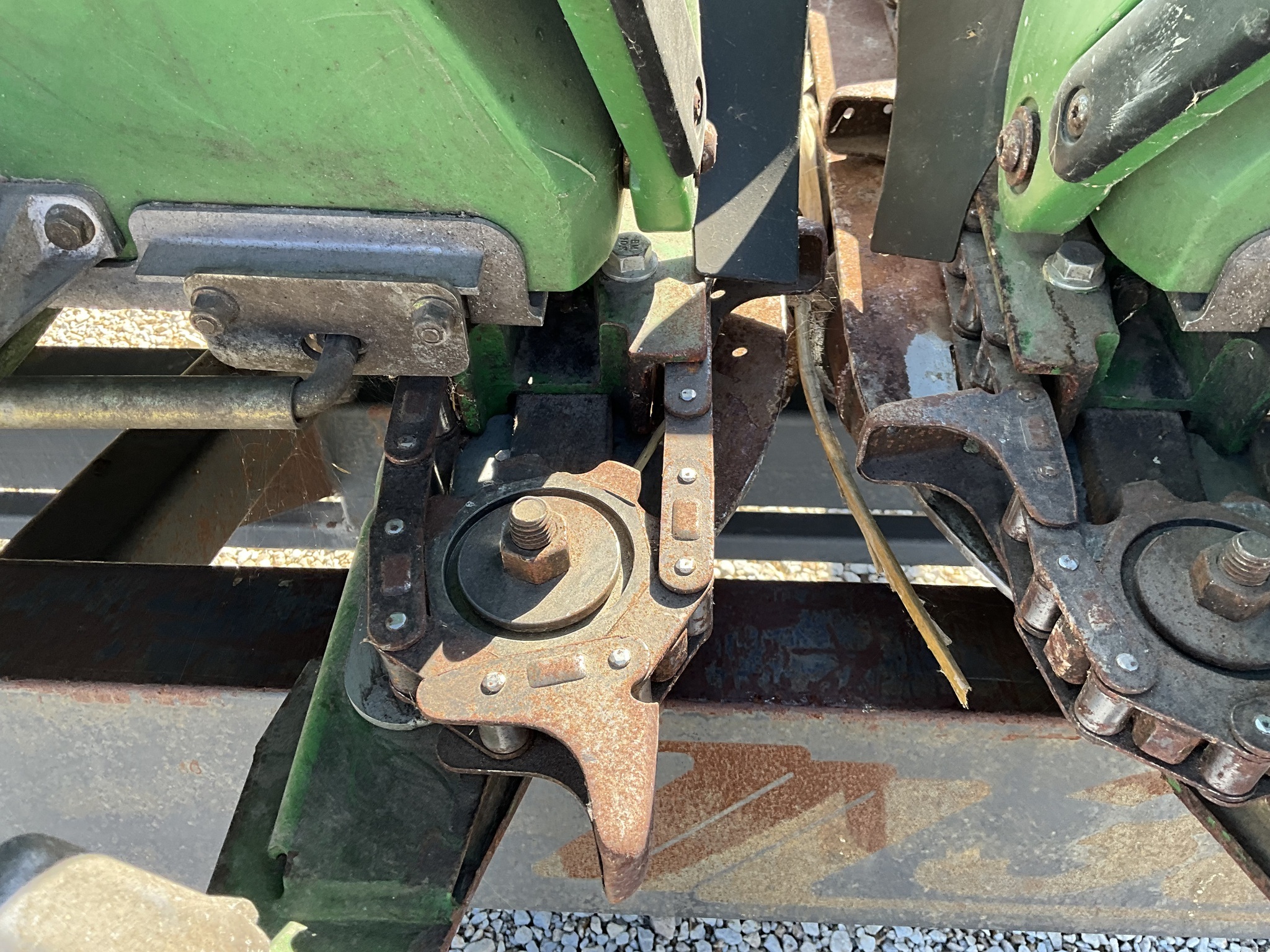 2010 John Deere 608C Corn Head