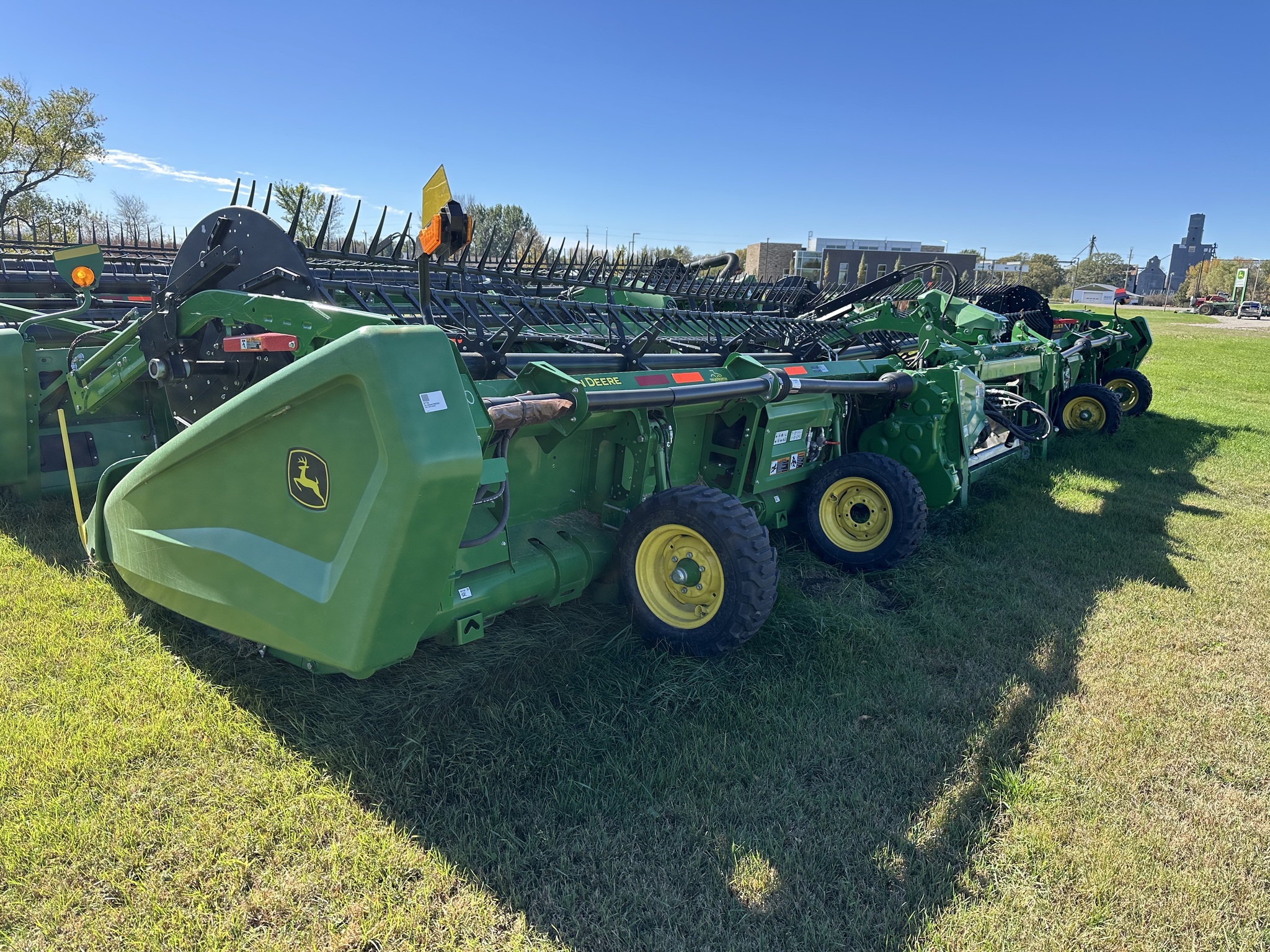 2023 John Deere HD40F Platform