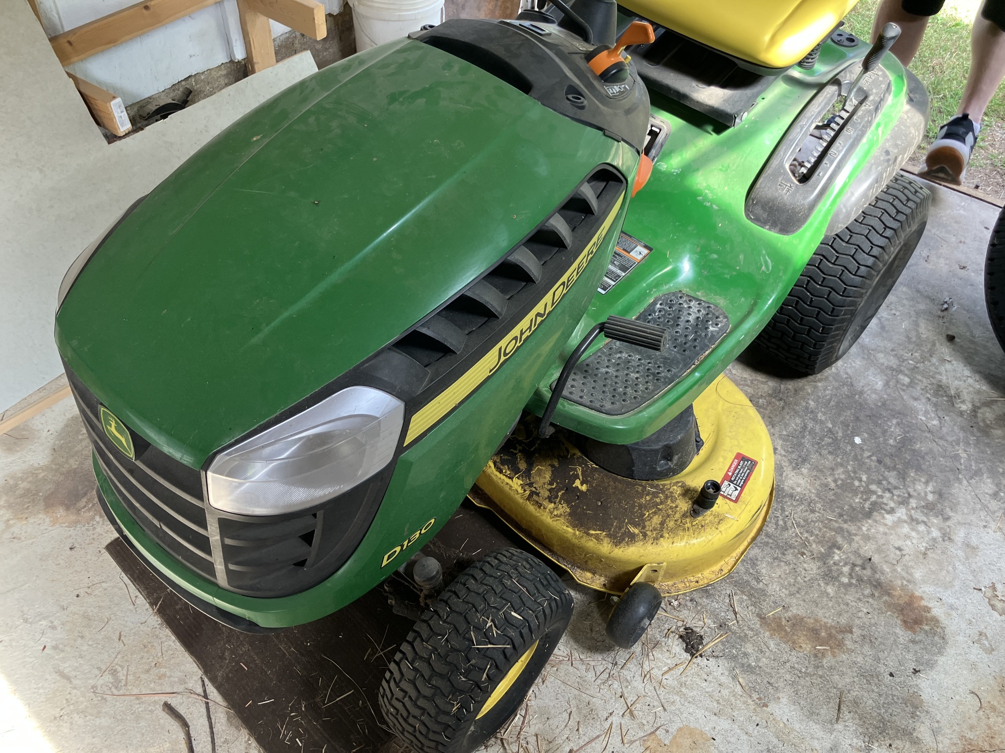 2017 John Deere D130 Lawn Mower