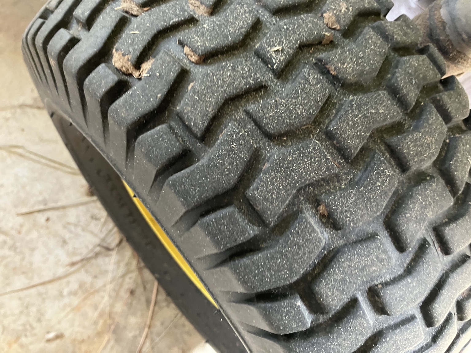 2017 John Deere D130 Lawn Mower