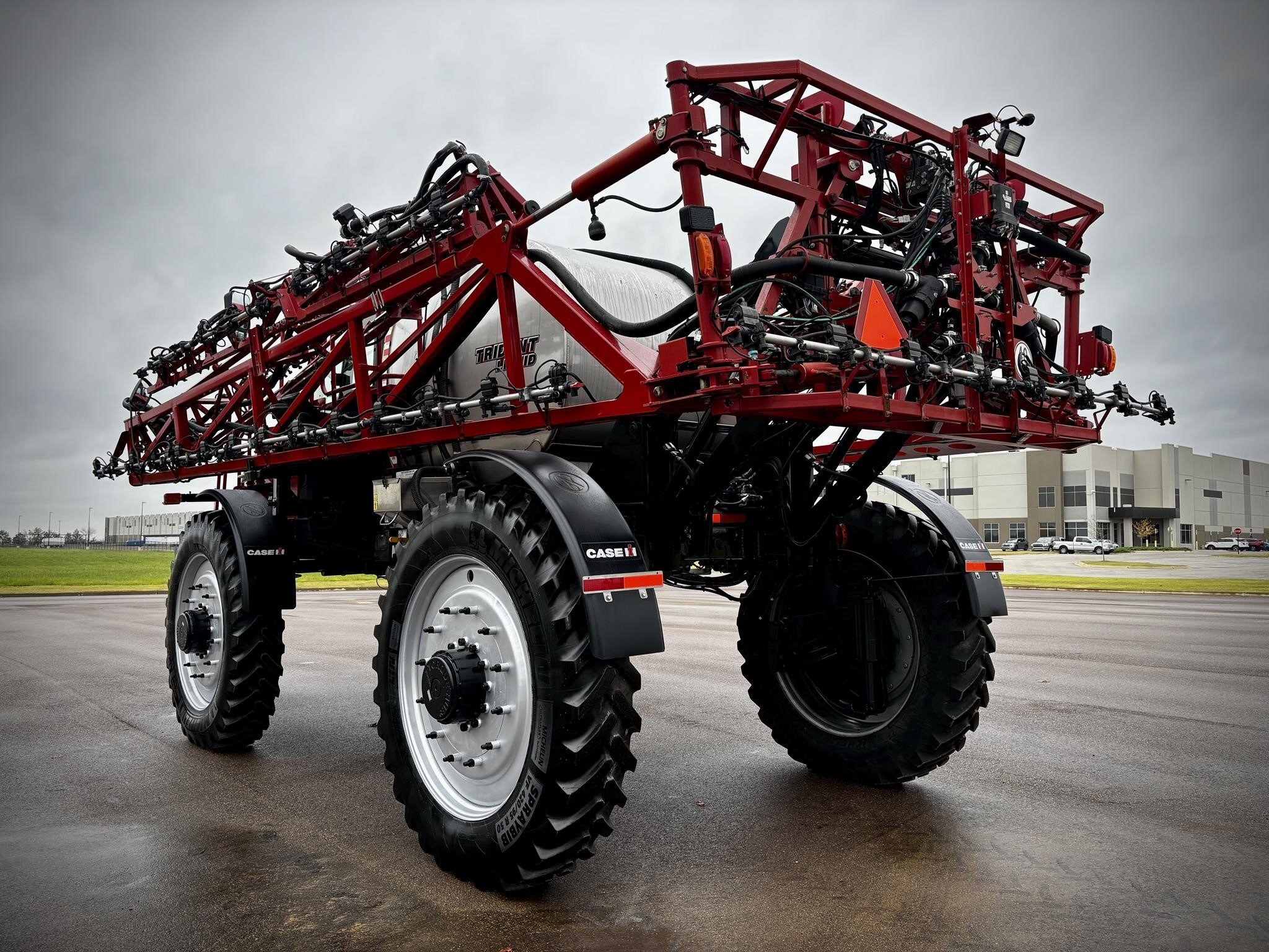 2019 Case IH TRIDENT 5550 Self-Propelled Sprayer