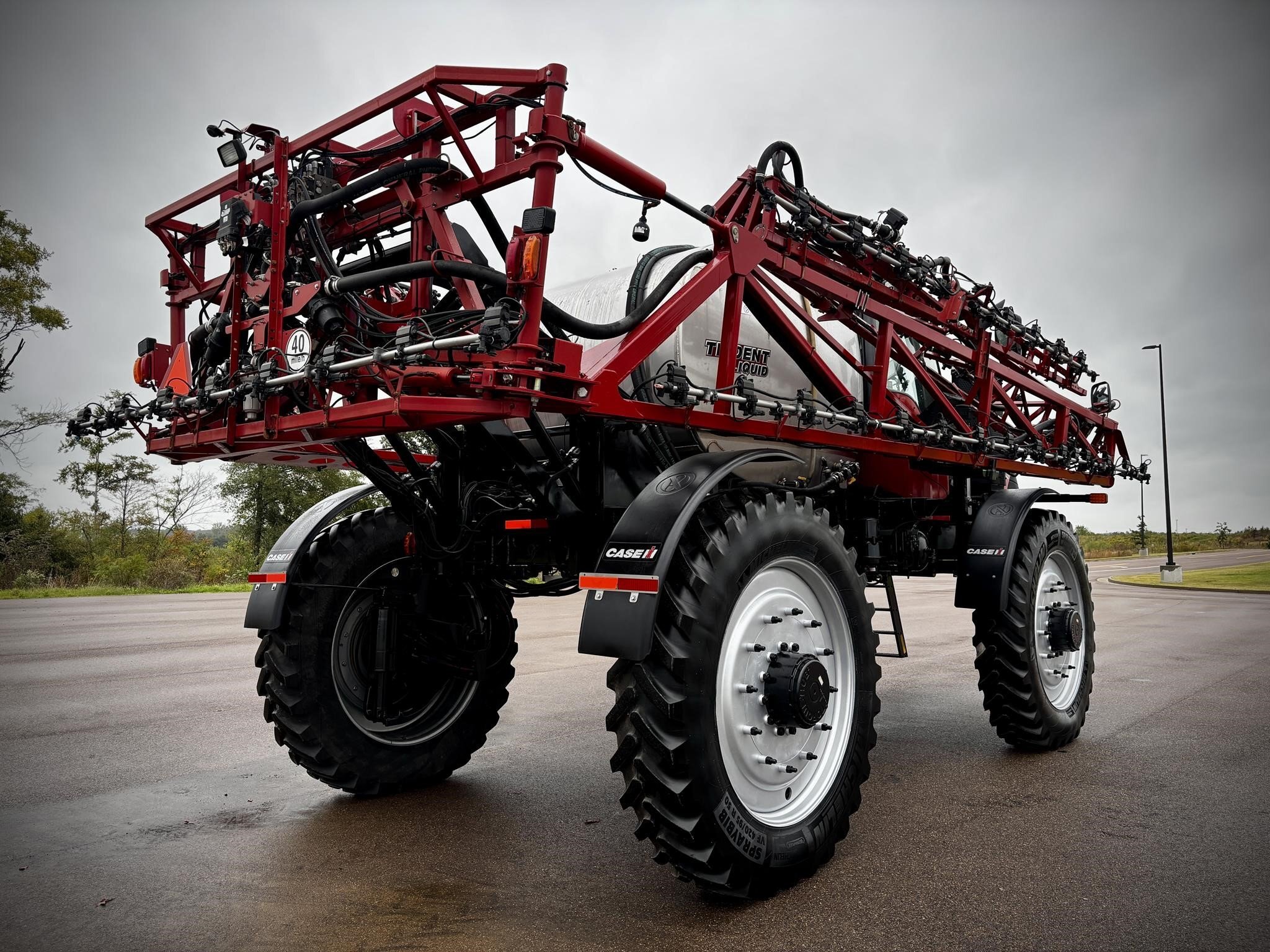 2019 Case IH TRIDENT 5550 Self-Propelled Sprayer