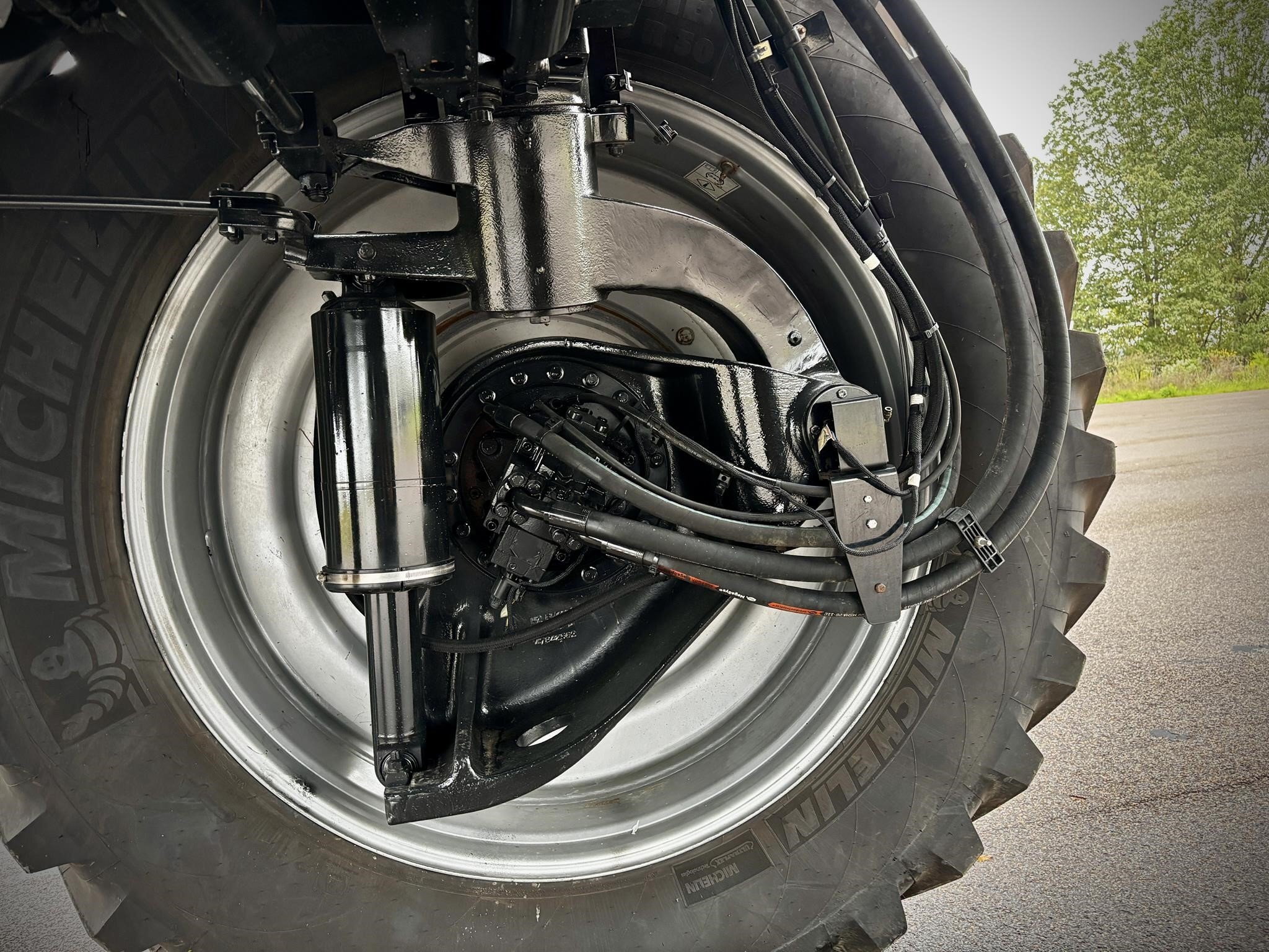 2019 Case IH TRIDENT 5550 Self-Propelled Sprayer