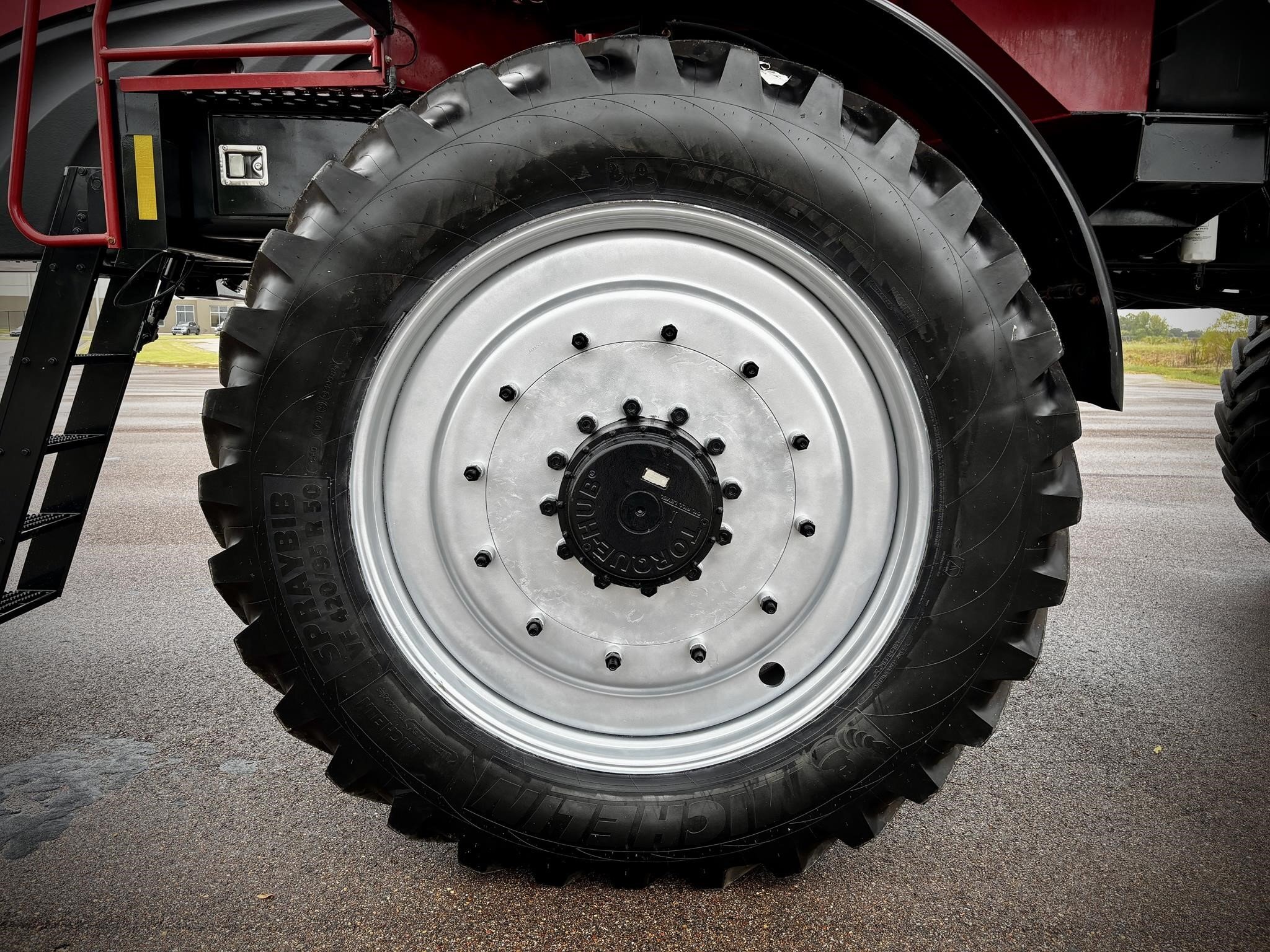 2019 Case IH TRIDENT 5550 Self-Propelled Sprayer