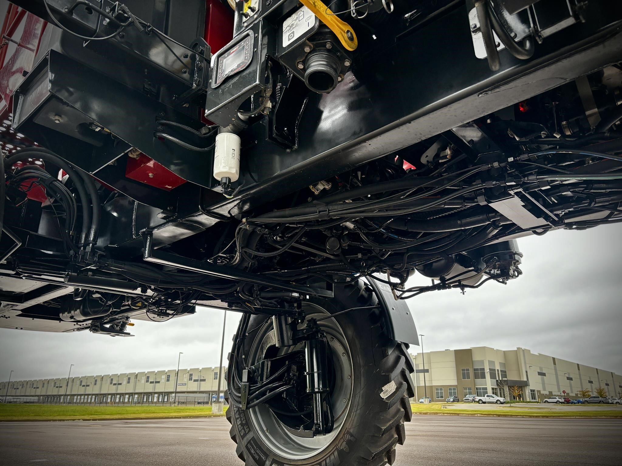 2019 Case IH TRIDENT 5550 Self-Propelled Sprayer