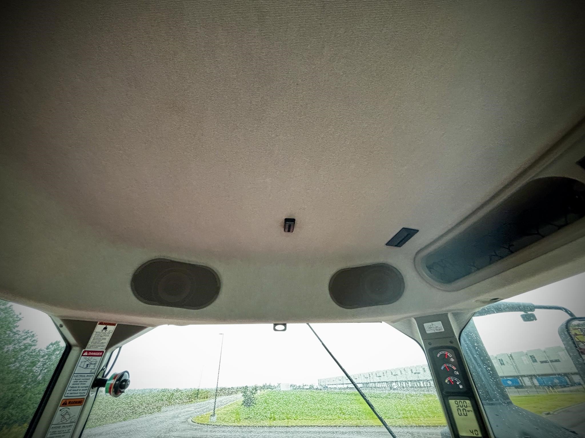 2019 Case IH TRIDENT 5550 Self-Propelled Sprayer