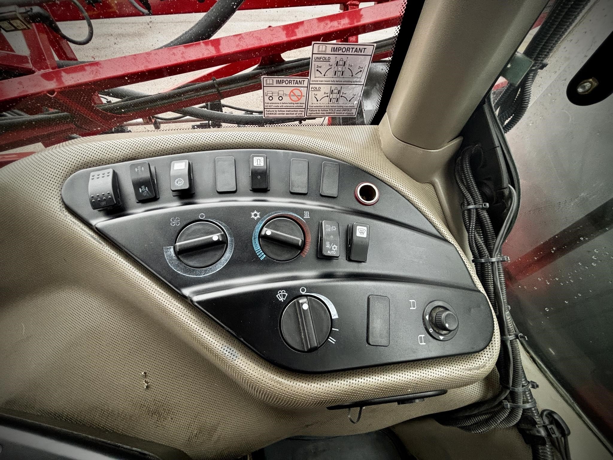 2019 Case IH TRIDENT 5550 Self-Propelled Sprayer