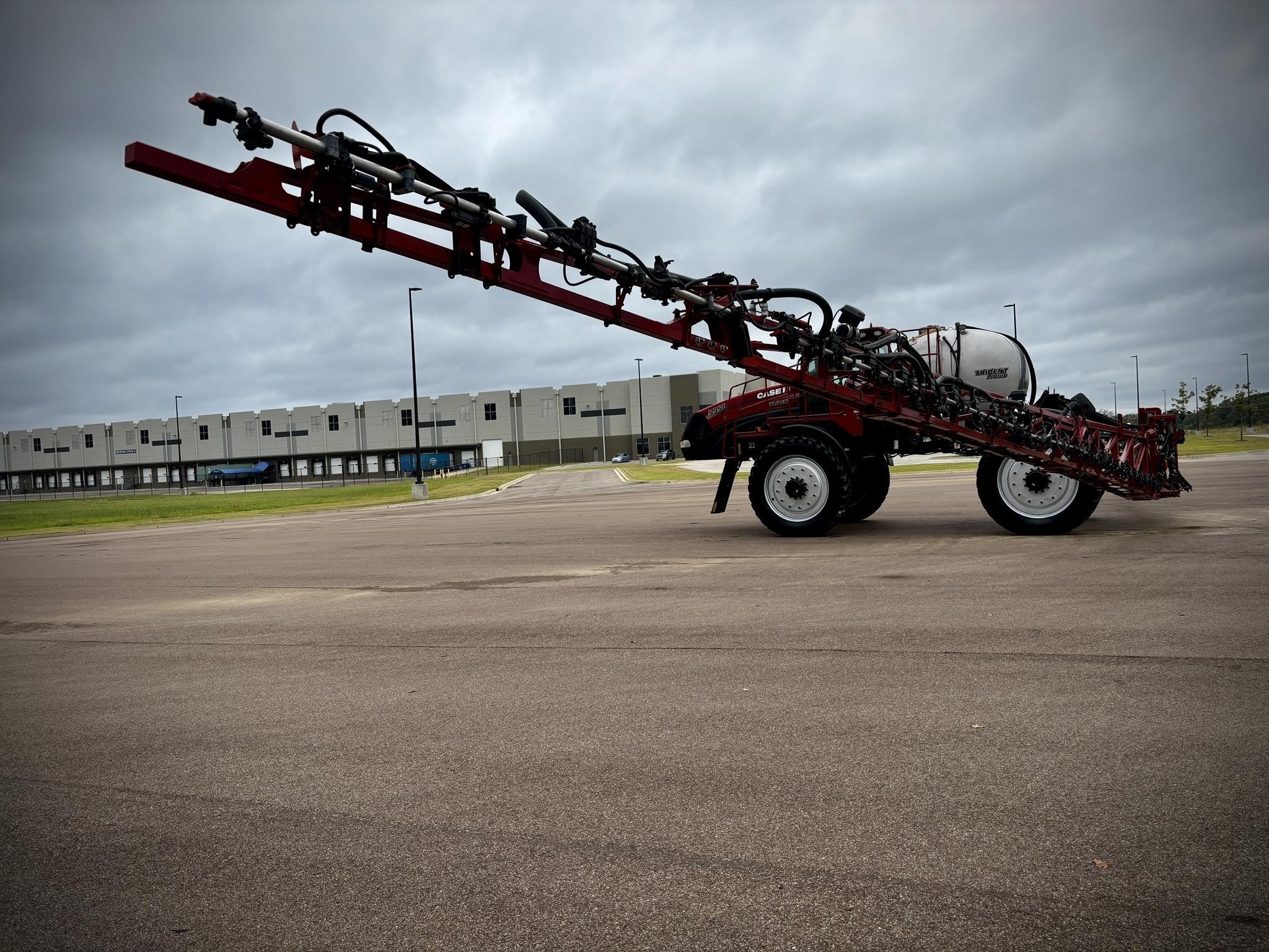 2019 Case IH TRIDENT 5550 Self-Propelled Sprayer