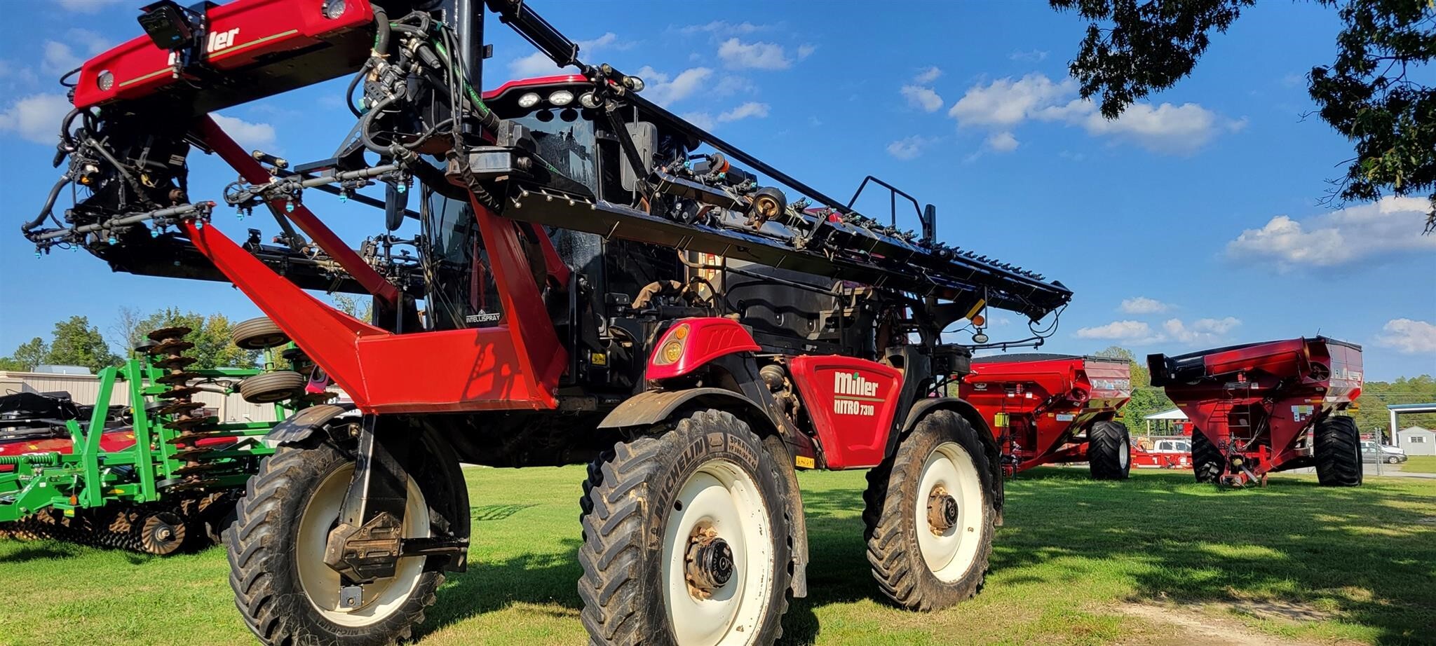 2020 Miller NITRO 7310 Self-Propelled Sprayer
