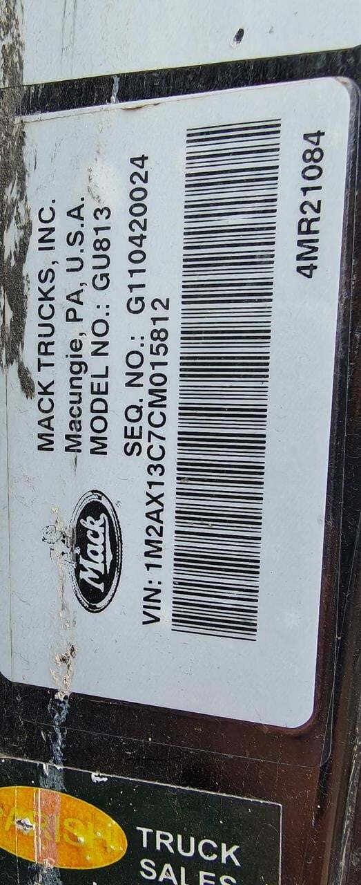 2012 Mack GRANITE GU813 Semi Trucks/Trailer