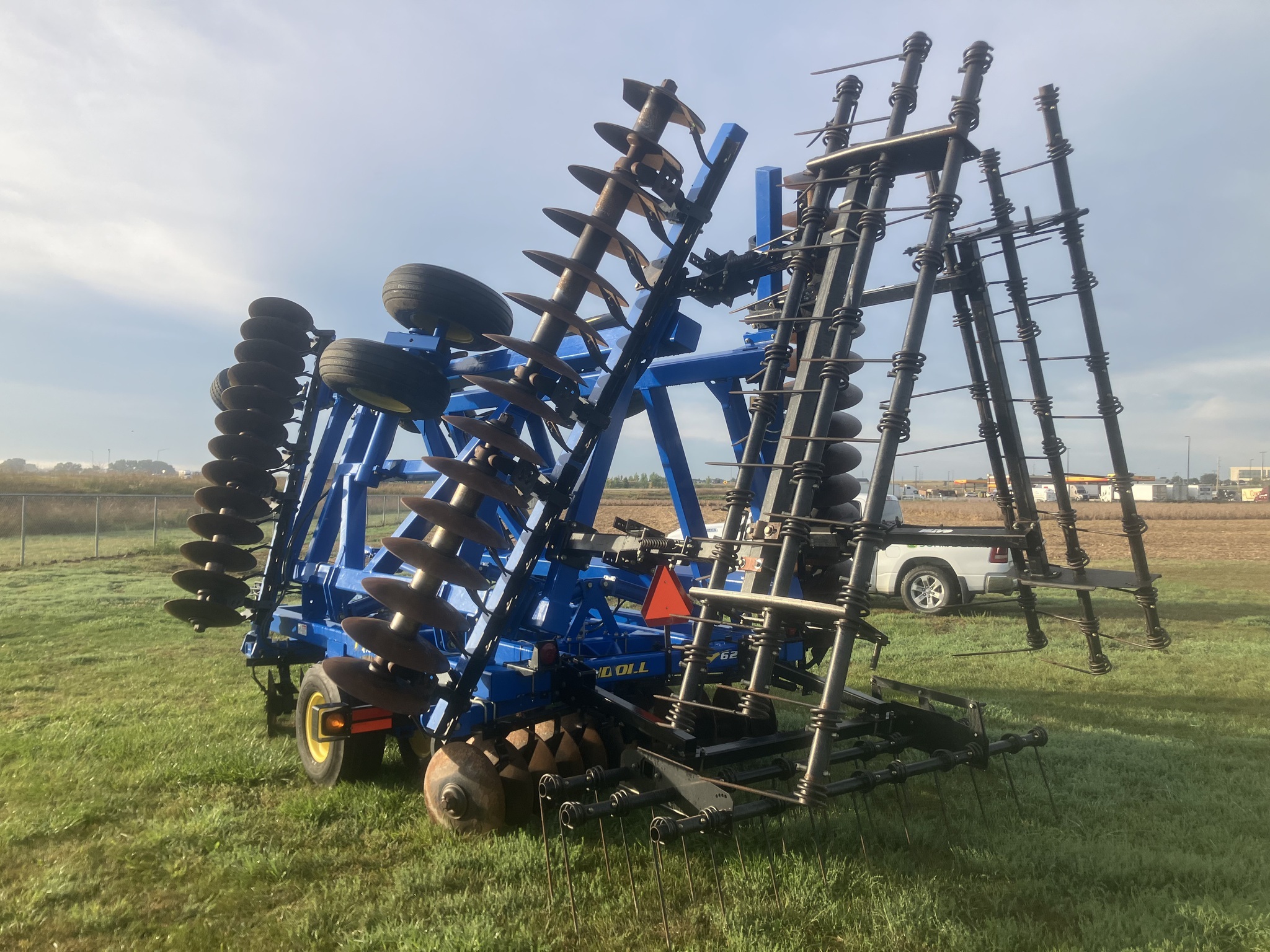 2011 Landoll 6230 Disk