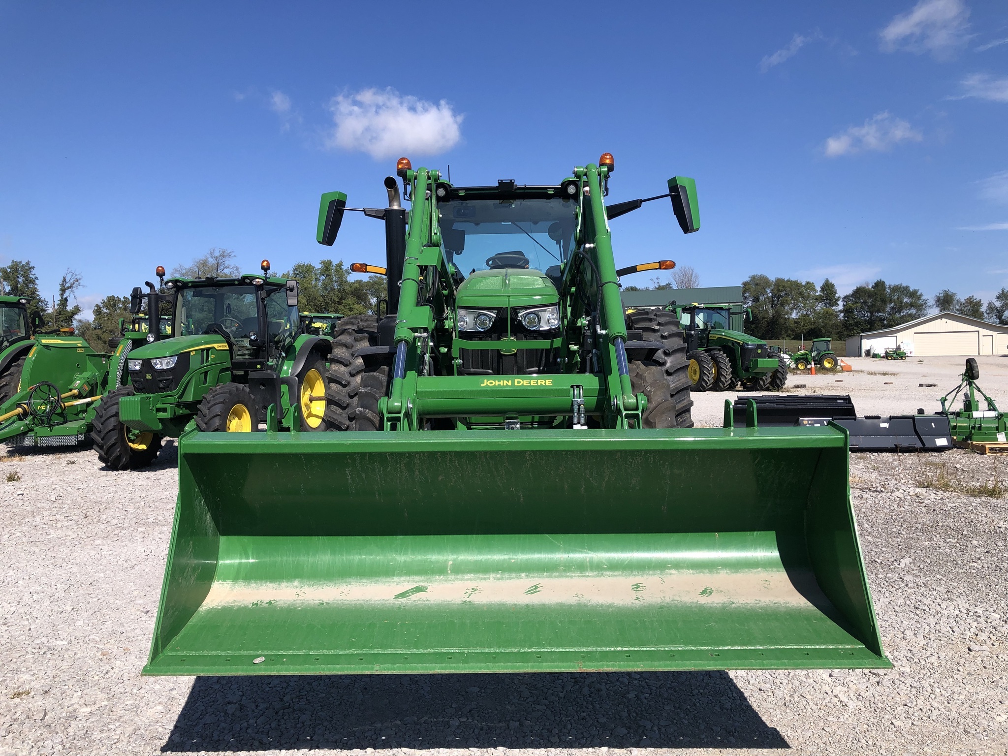 2024 John Deere 6R 195 Tractor