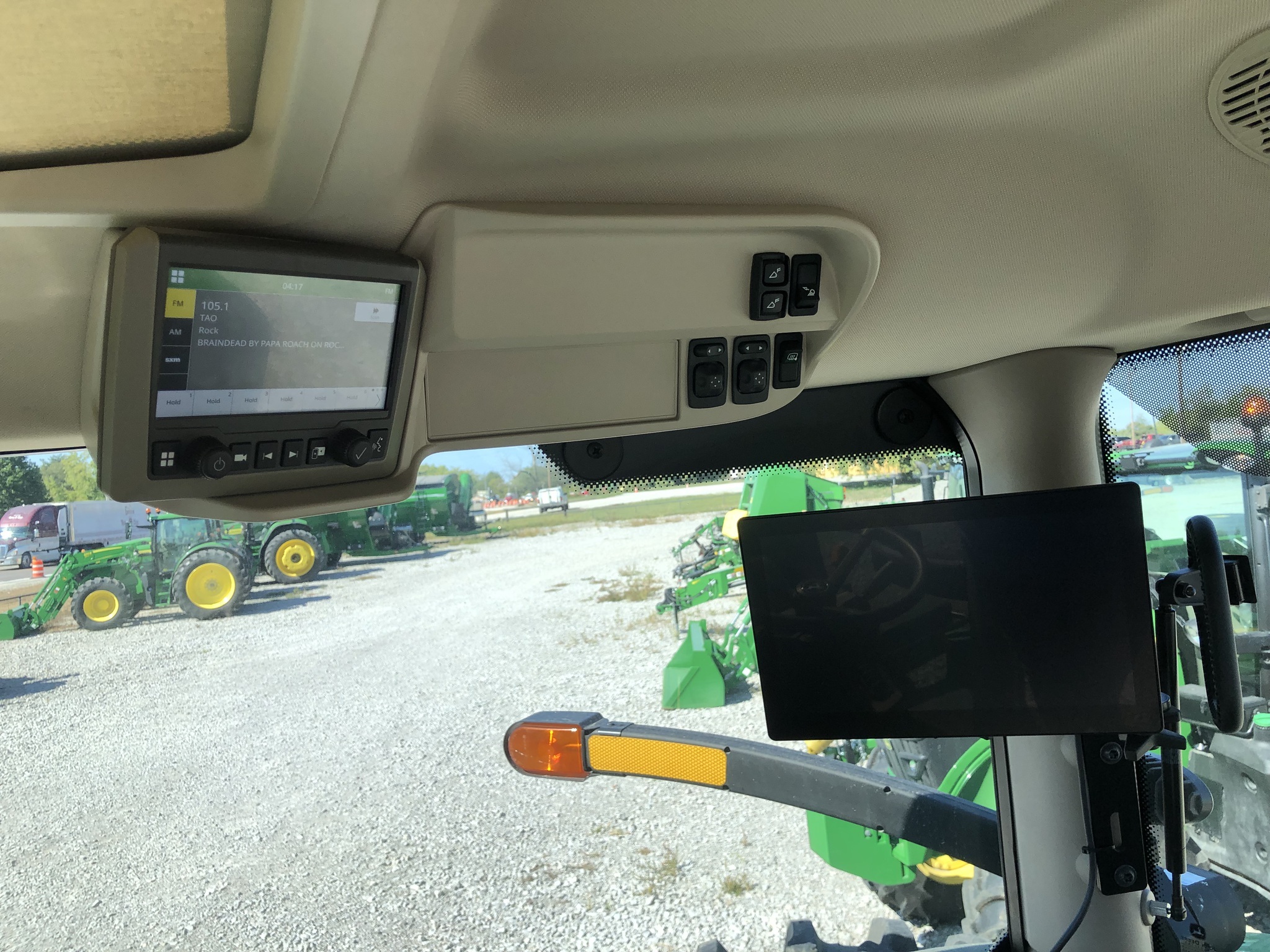 2024 John Deere 6R 195 Tractor