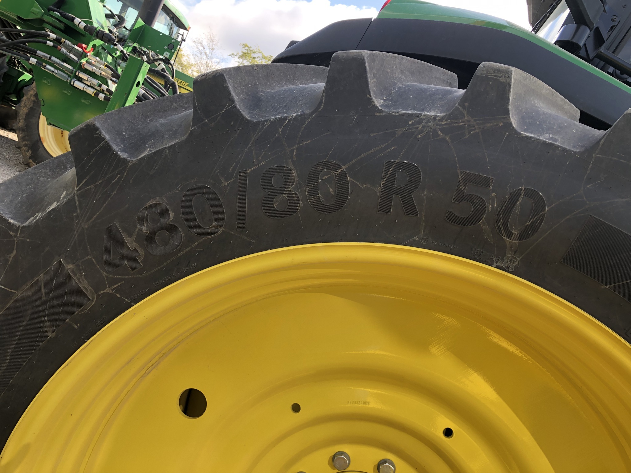 2024 John Deere 8R 250 Tractor