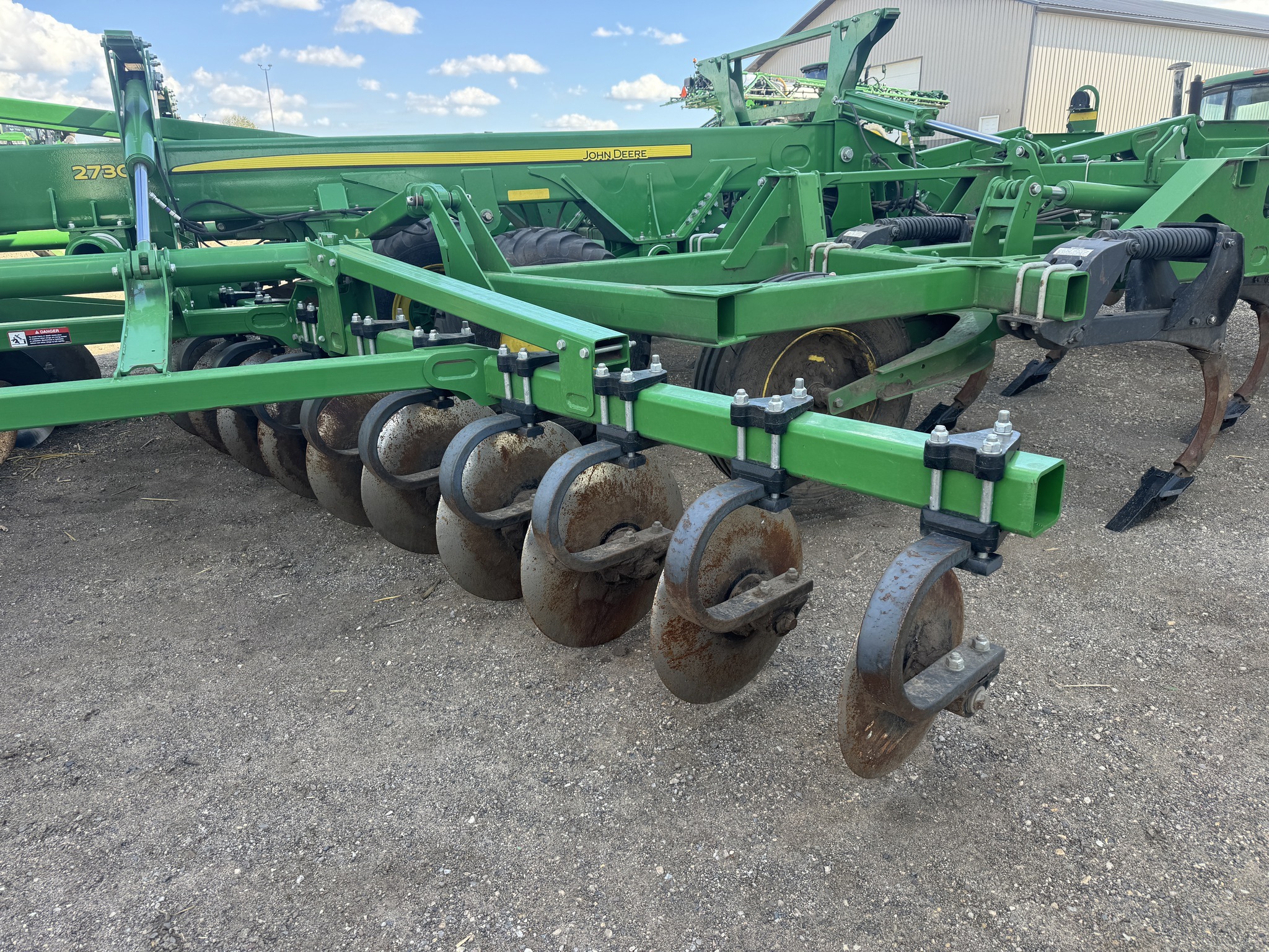 2023 John Deere 2730 In-Line Ripper