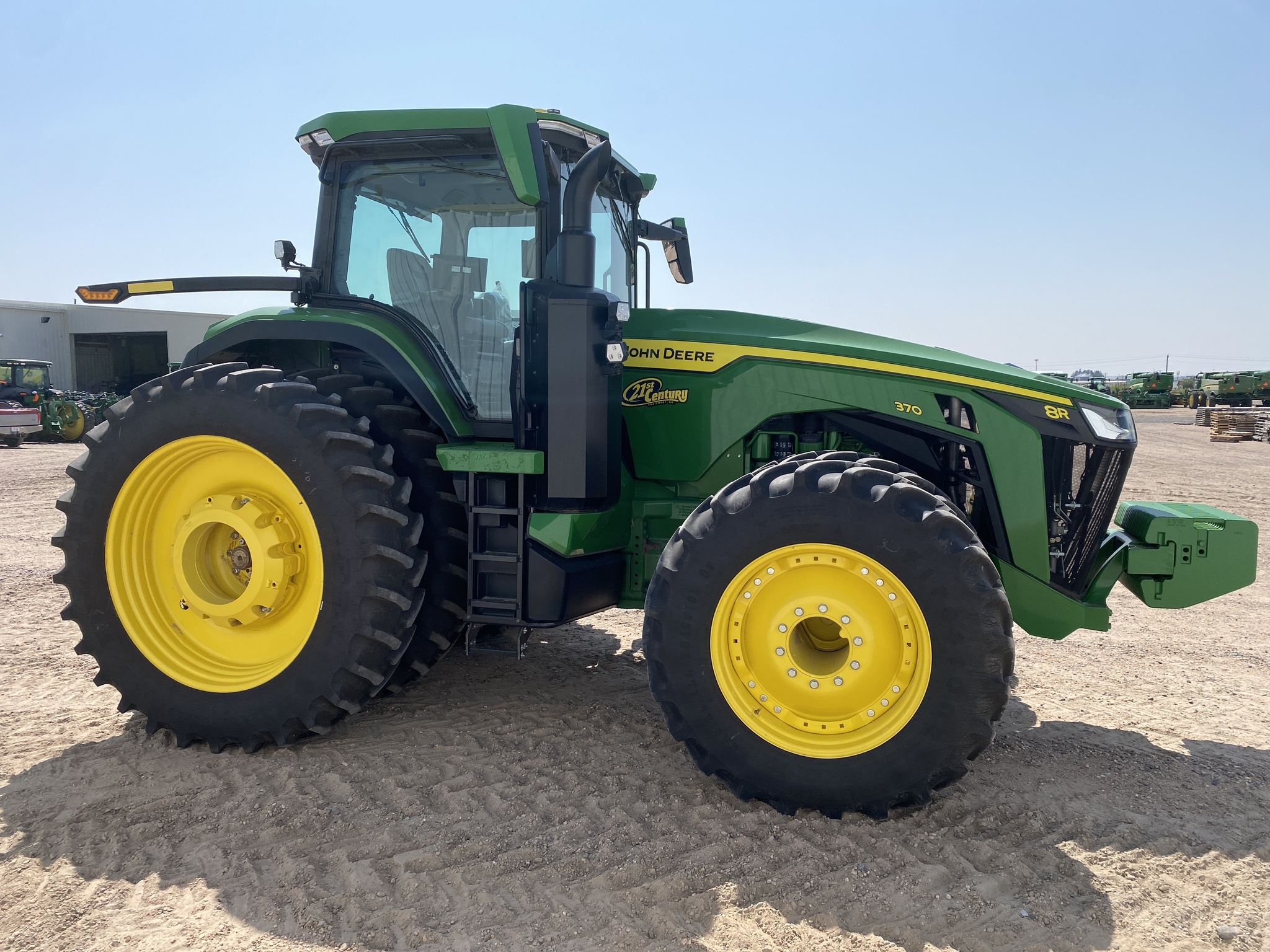 2024 John Deere 8R 370 Tractor