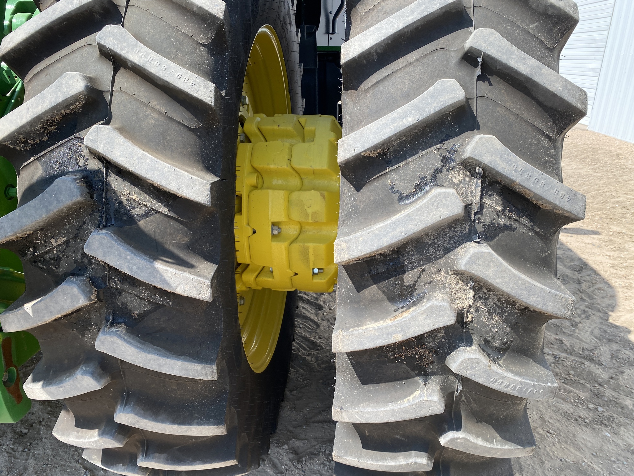 2024 John Deere 8R 370 Tractor