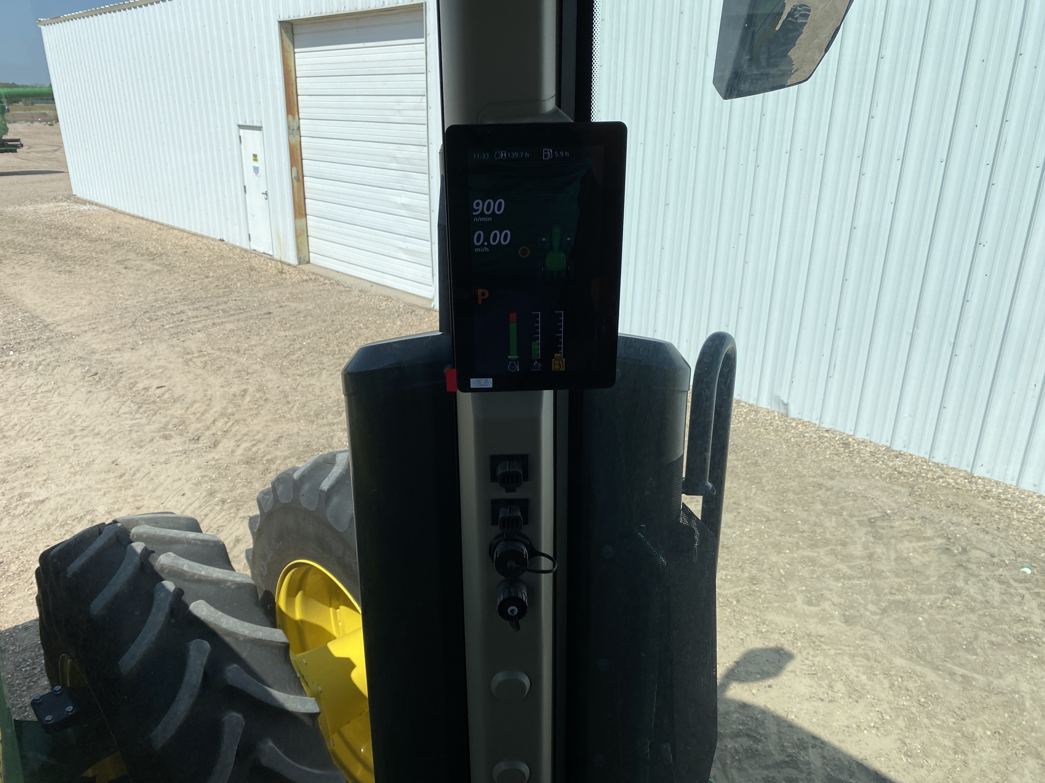 2024 John Deere 8R 370 Tractor