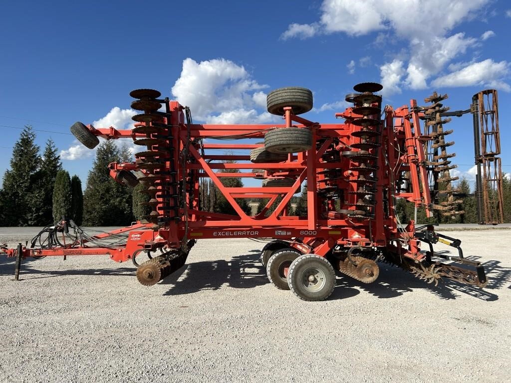 2013 Krause Excelerator 8000 Vertical Tillage