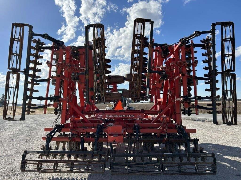 2013 Krause Excelerator 8000 Vertical Tillage