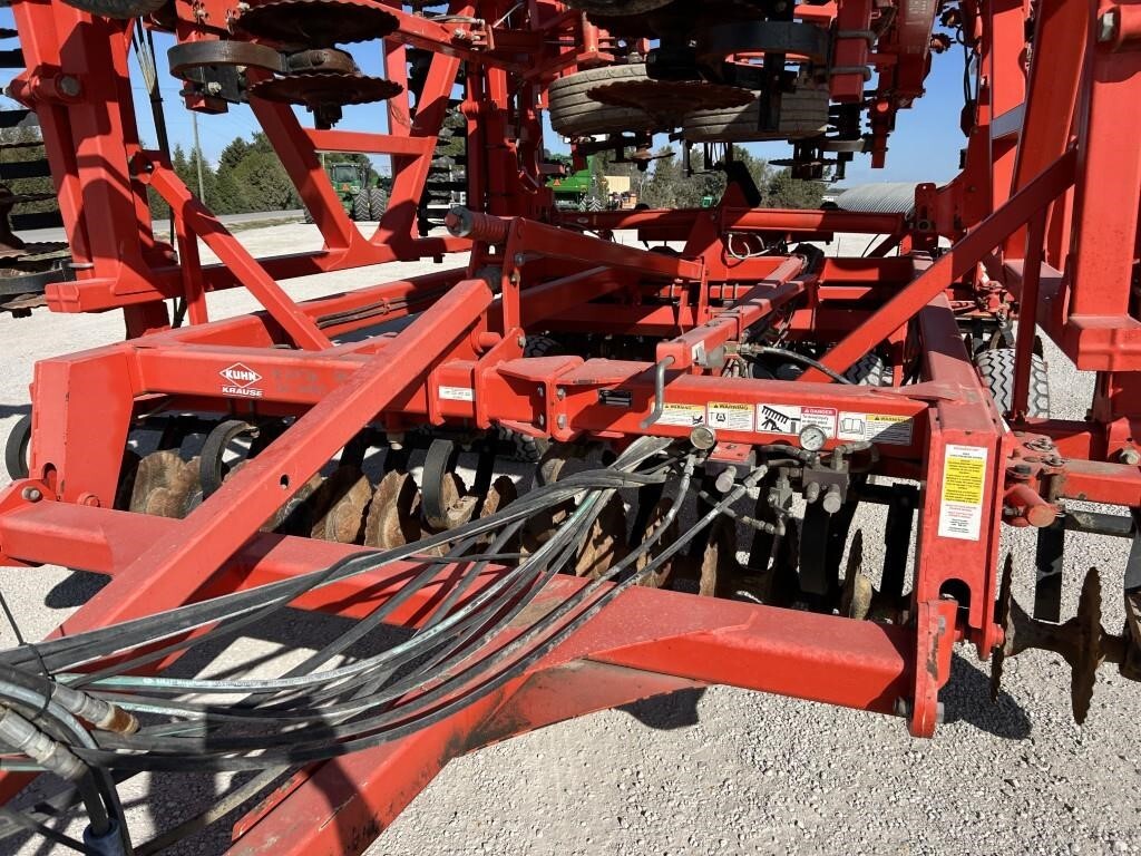 2013 Krause Excelerator 8000 Vertical Tillage