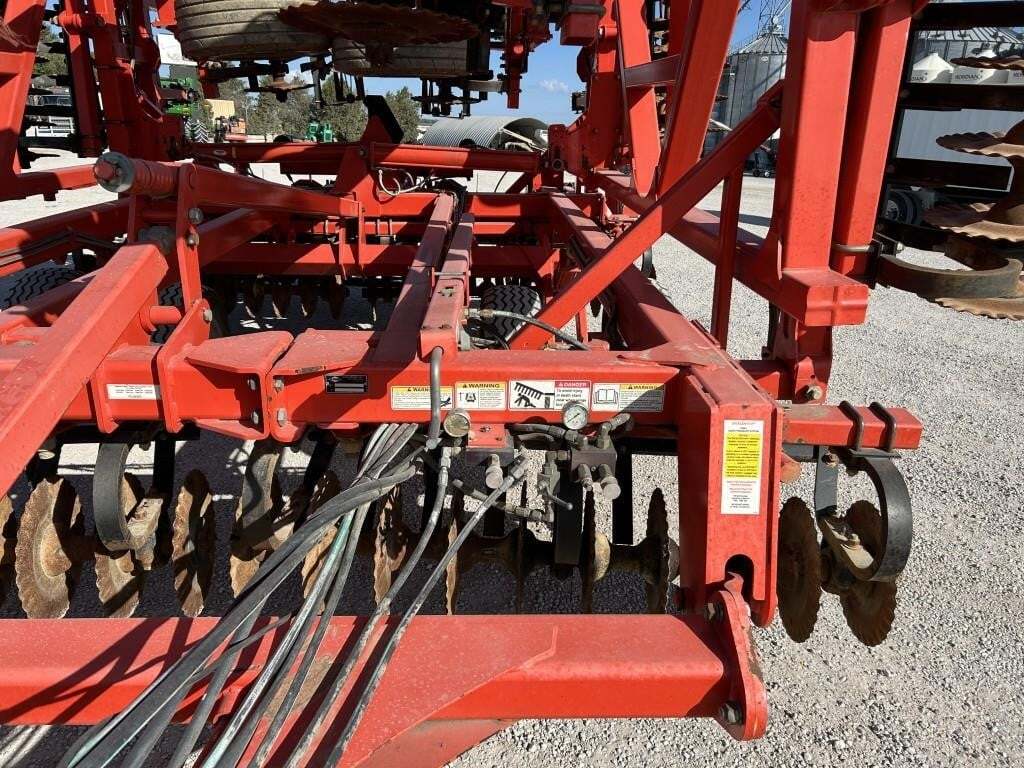 2013 Krause Excelerator 8000 Vertical Tillage