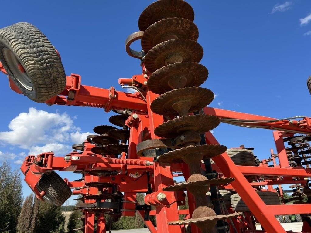 2013 Krause Excelerator 8000 Vertical Tillage