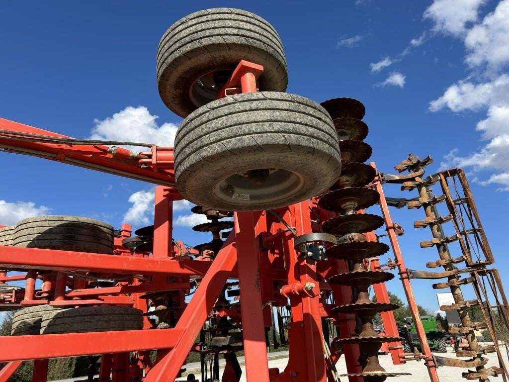 2013 Krause Excelerator 8000 Vertical Tillage