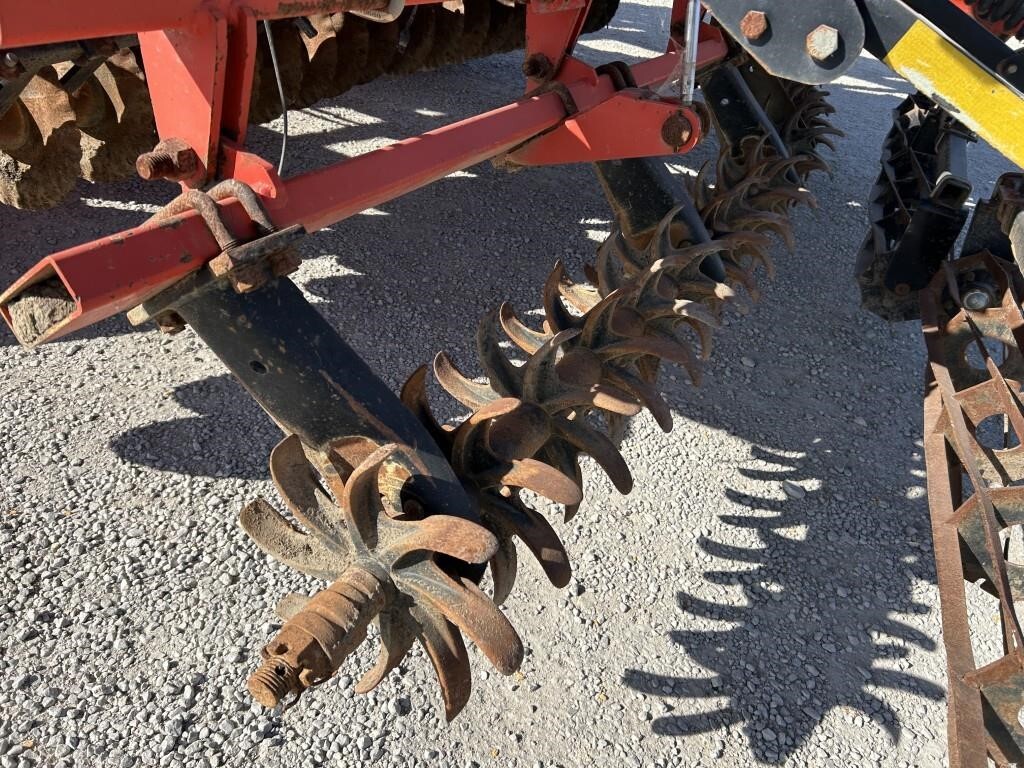 2013 Krause Excelerator 8000 Vertical Tillage