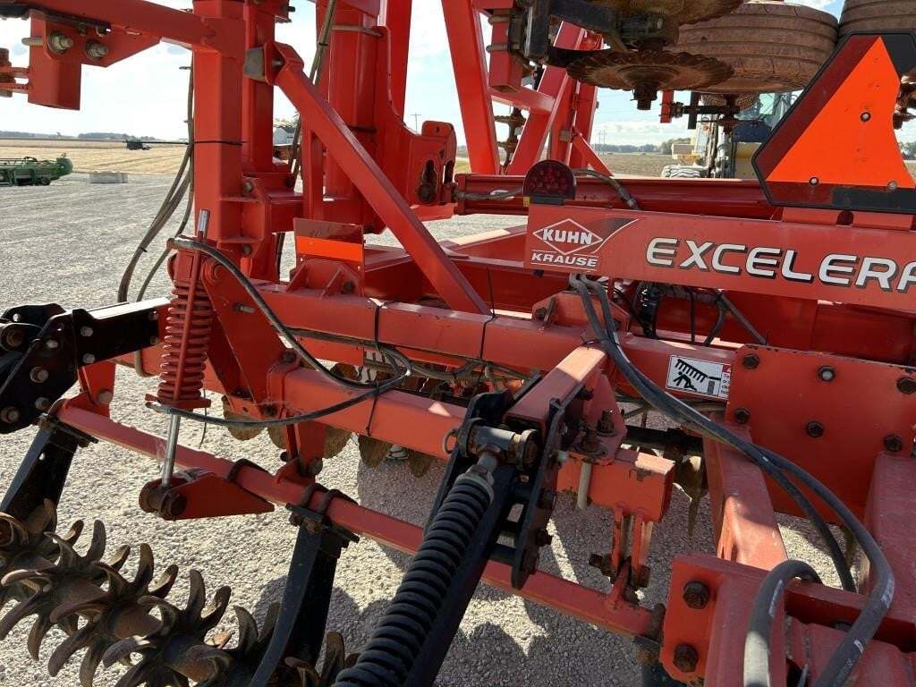 2013 Krause Excelerator 8000 Vertical Tillage