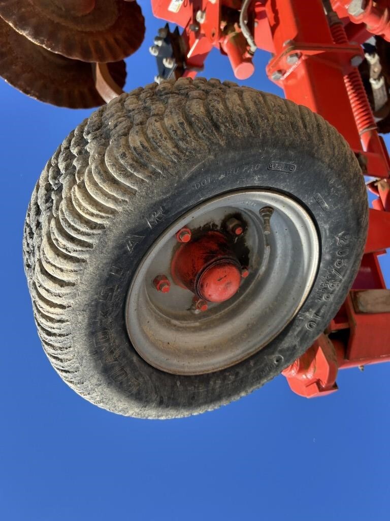 2013 Krause Excelerator 8000 Vertical Tillage