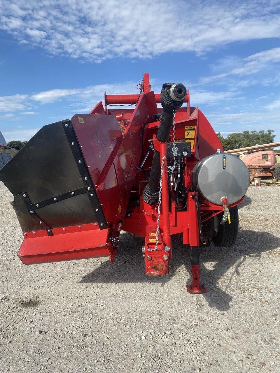 2025 Versa ID900N Forage Bagger - $Call | Machinery Pete