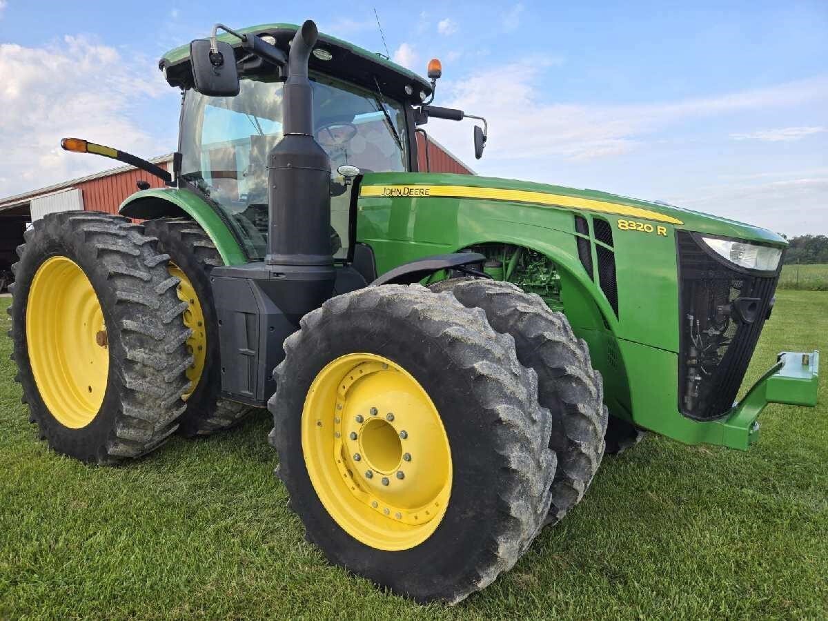 2016 John Deere 8320R Tractor