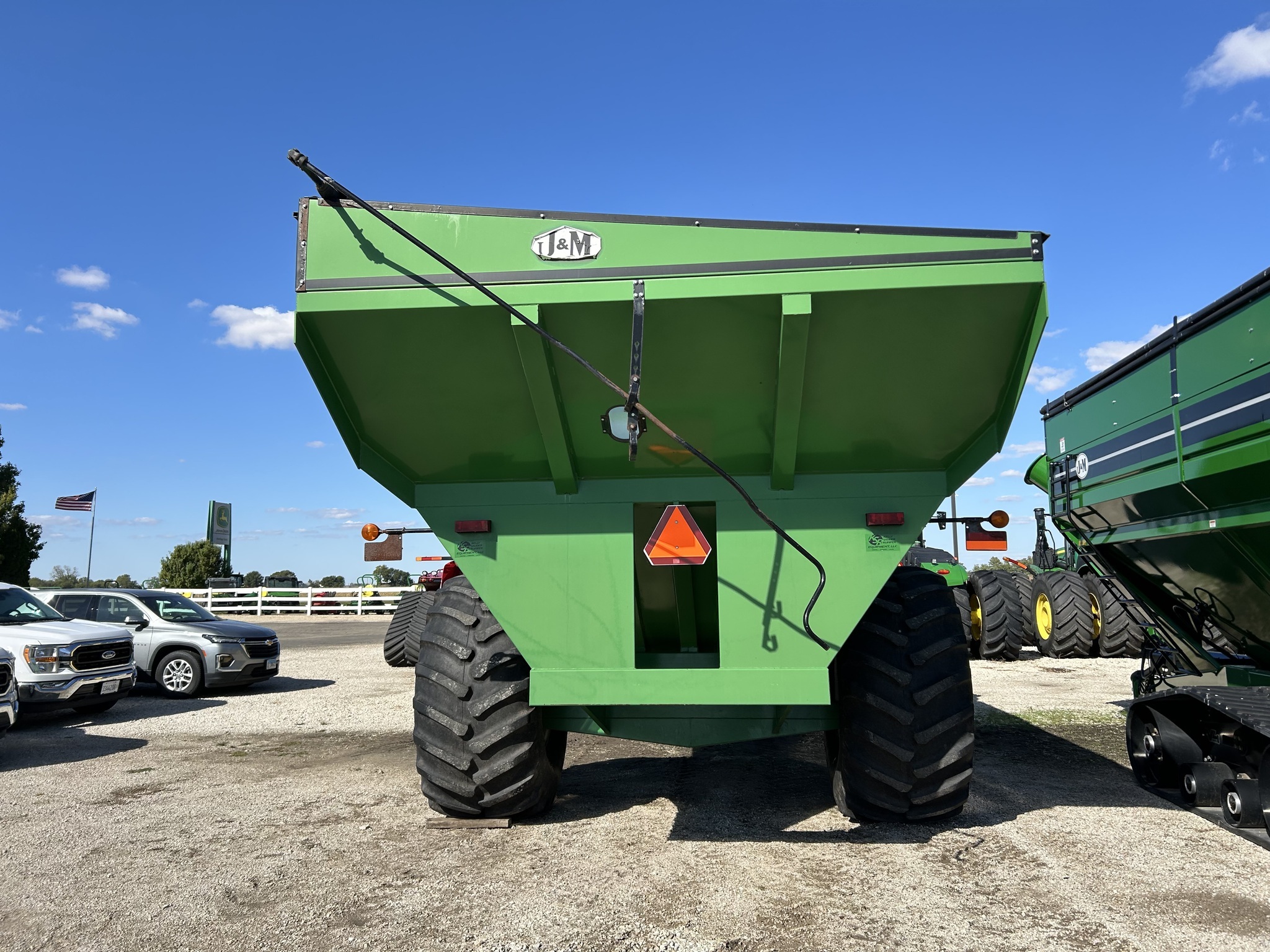 2010 J&M 1000-20 Grain Cart
