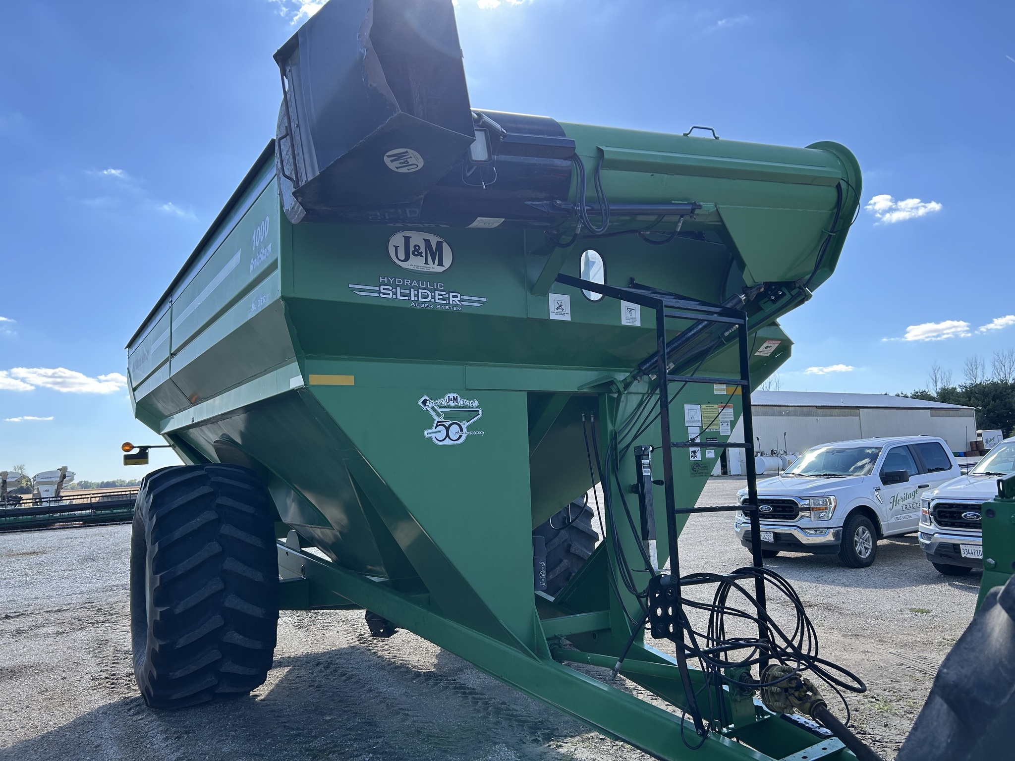 2010 J&M 1000-20 Grain Cart
