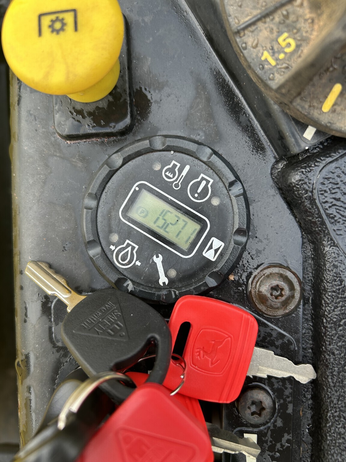 2014 John Deere Z930M Lawn Mower