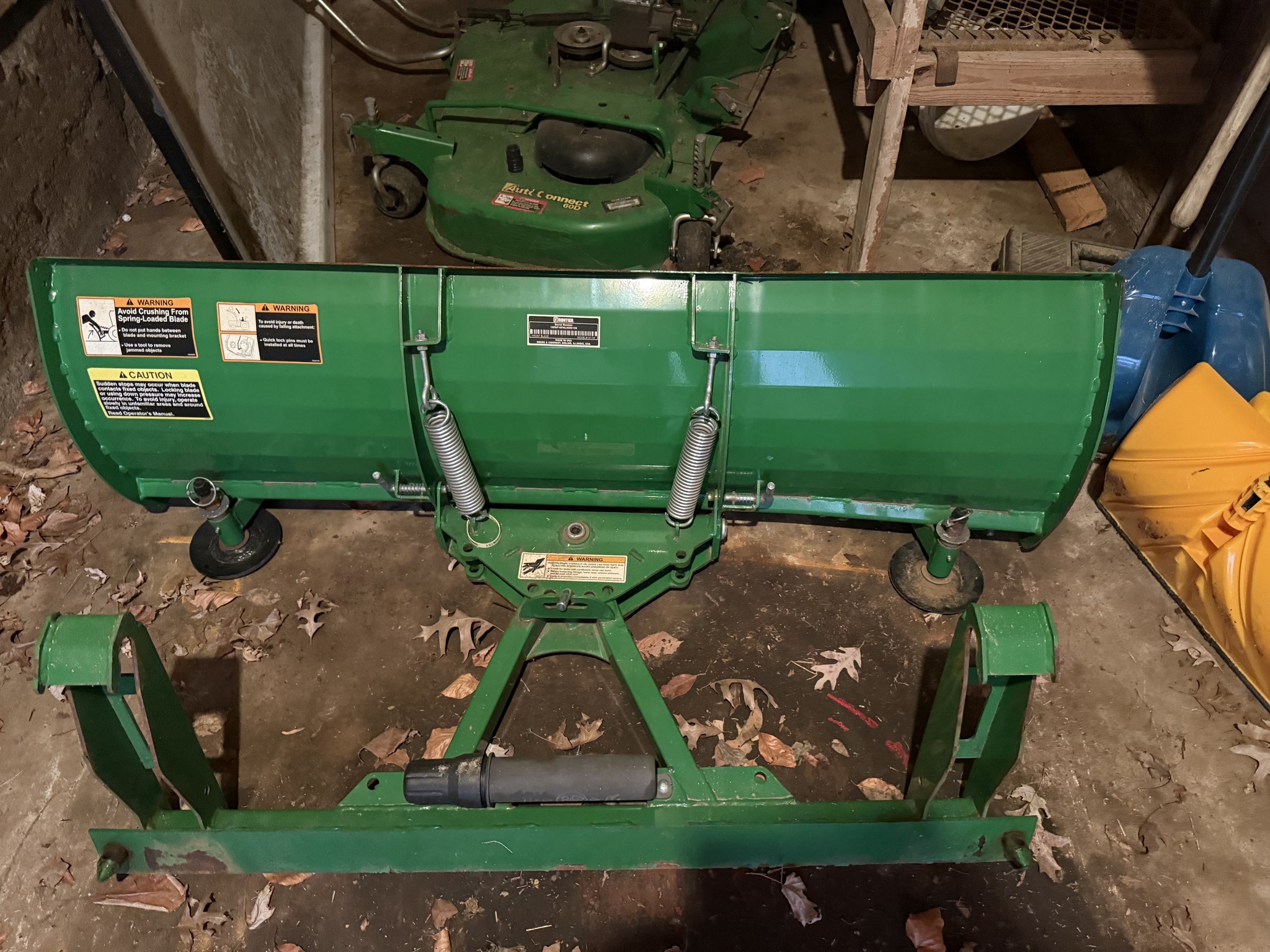 2016 John Deere 1025R Tractor