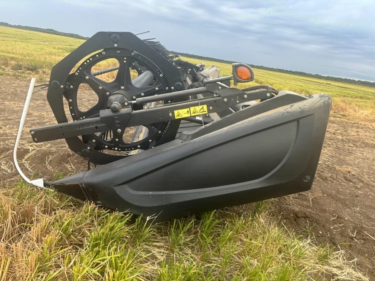 2015 MacDon FD75 Platform