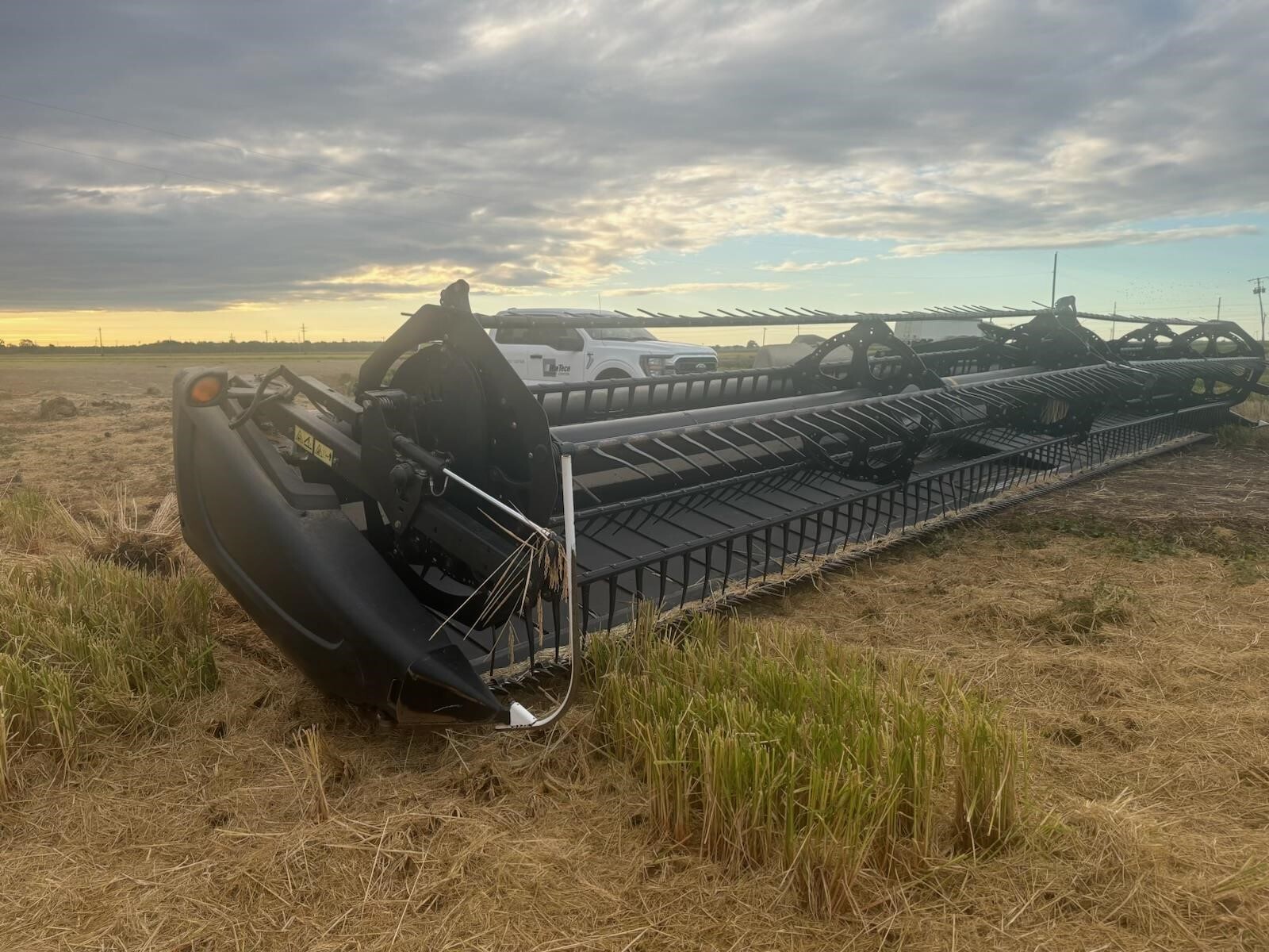 2015 MacDon FD75 Platform