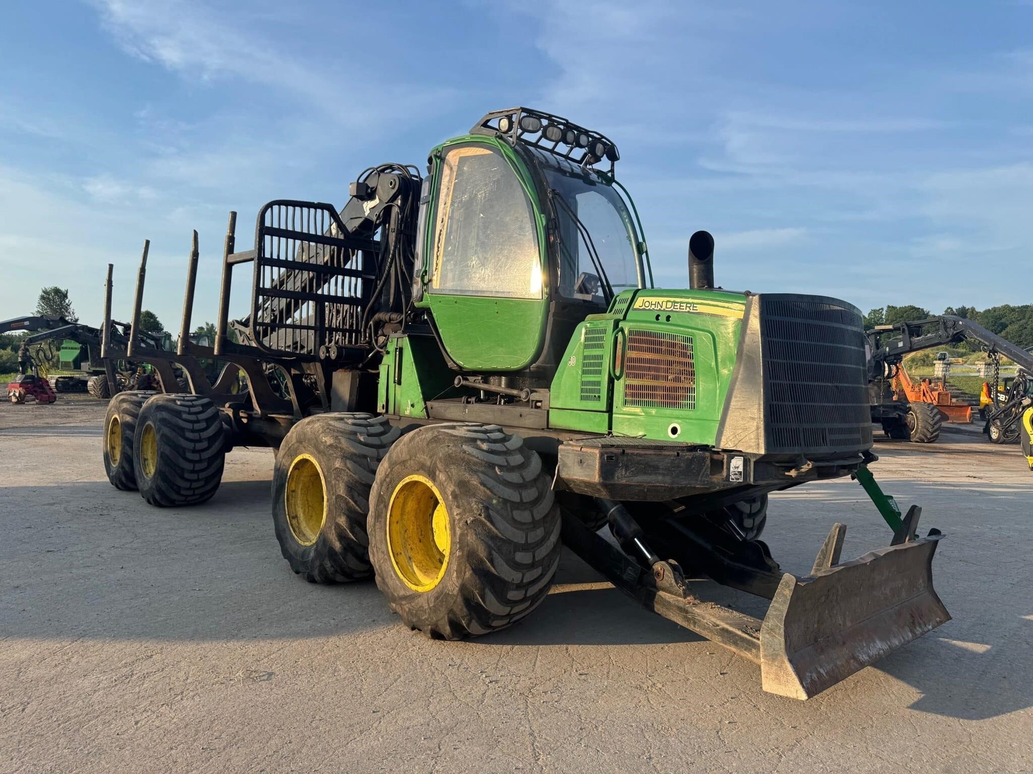  Deere 1210E Forestry and Mining